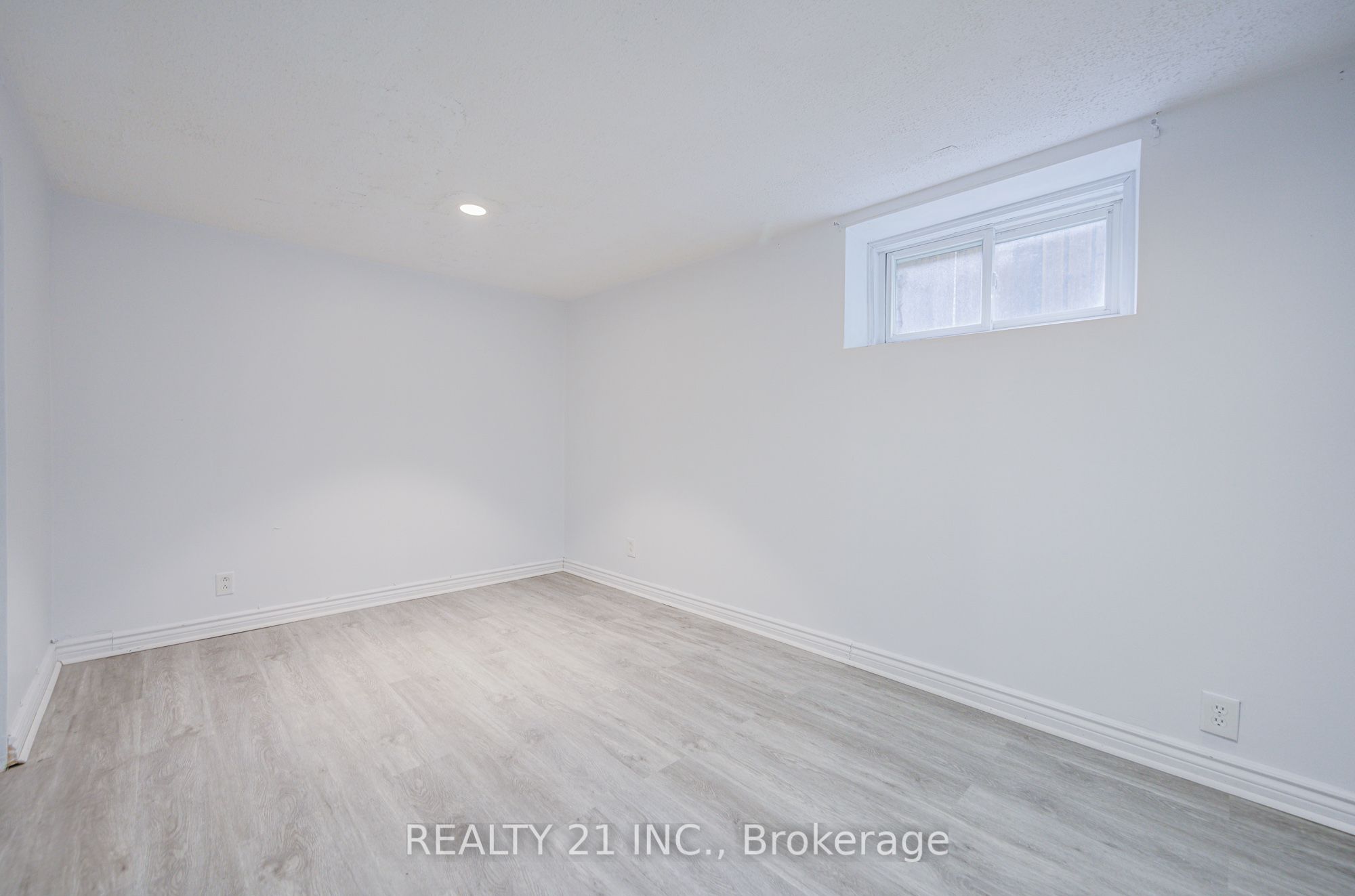 44 Sundance Crescent, Toronto, ON M1G 2M2