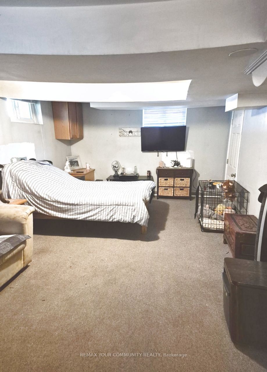 520 Cromwell Avenue, Oshawa, ON L1J 4V4