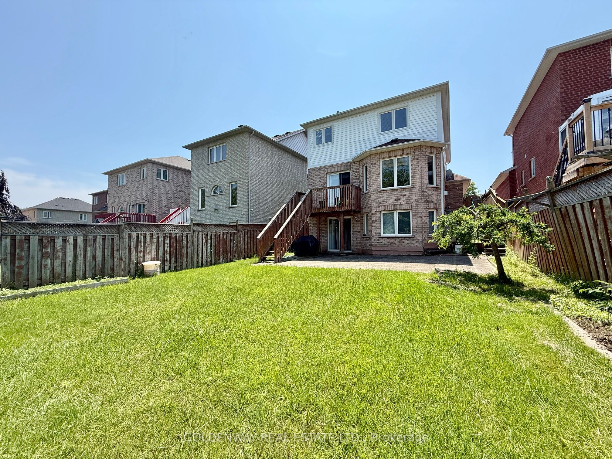 20 Green Ash Terrace, Toronto, ON M1E 5J3