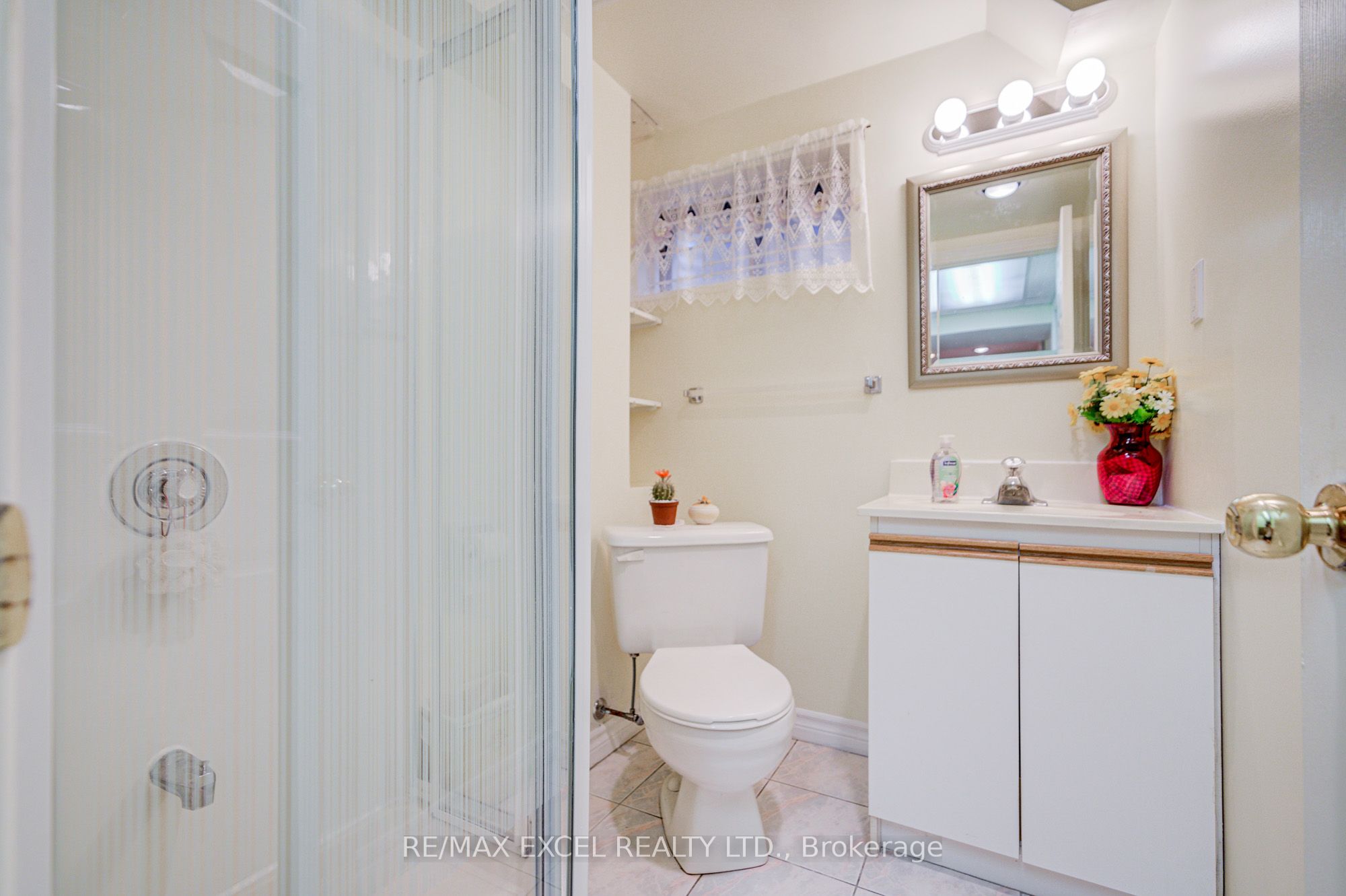 176 Goldhawk Trail, Toronto, ON M1V 1X2
