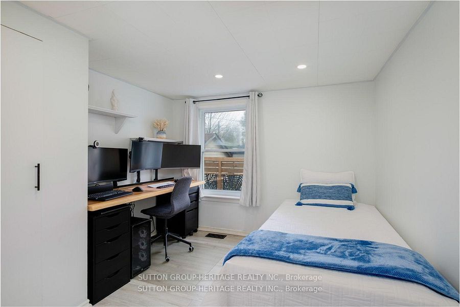 34 Maple Street, Ajax, ON L1S 1V7