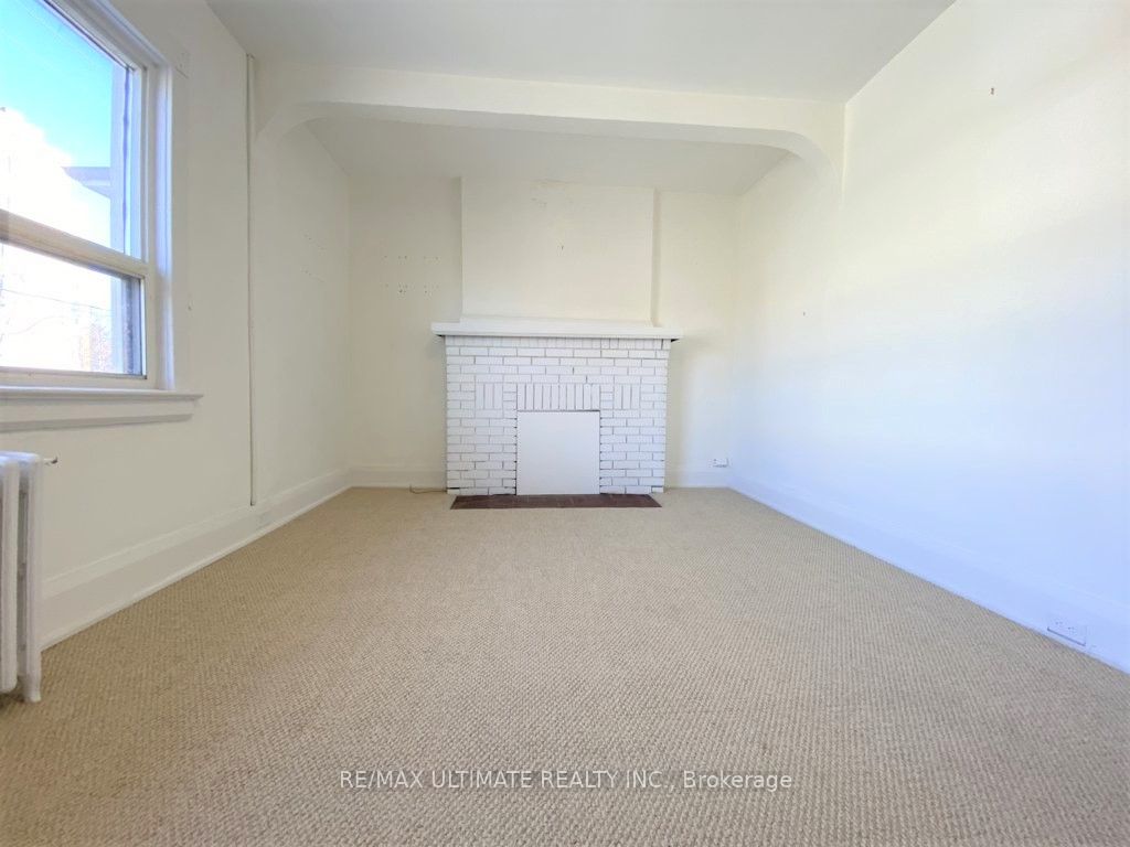 533 Kingston Road, Toronto, ON M4L 1V5