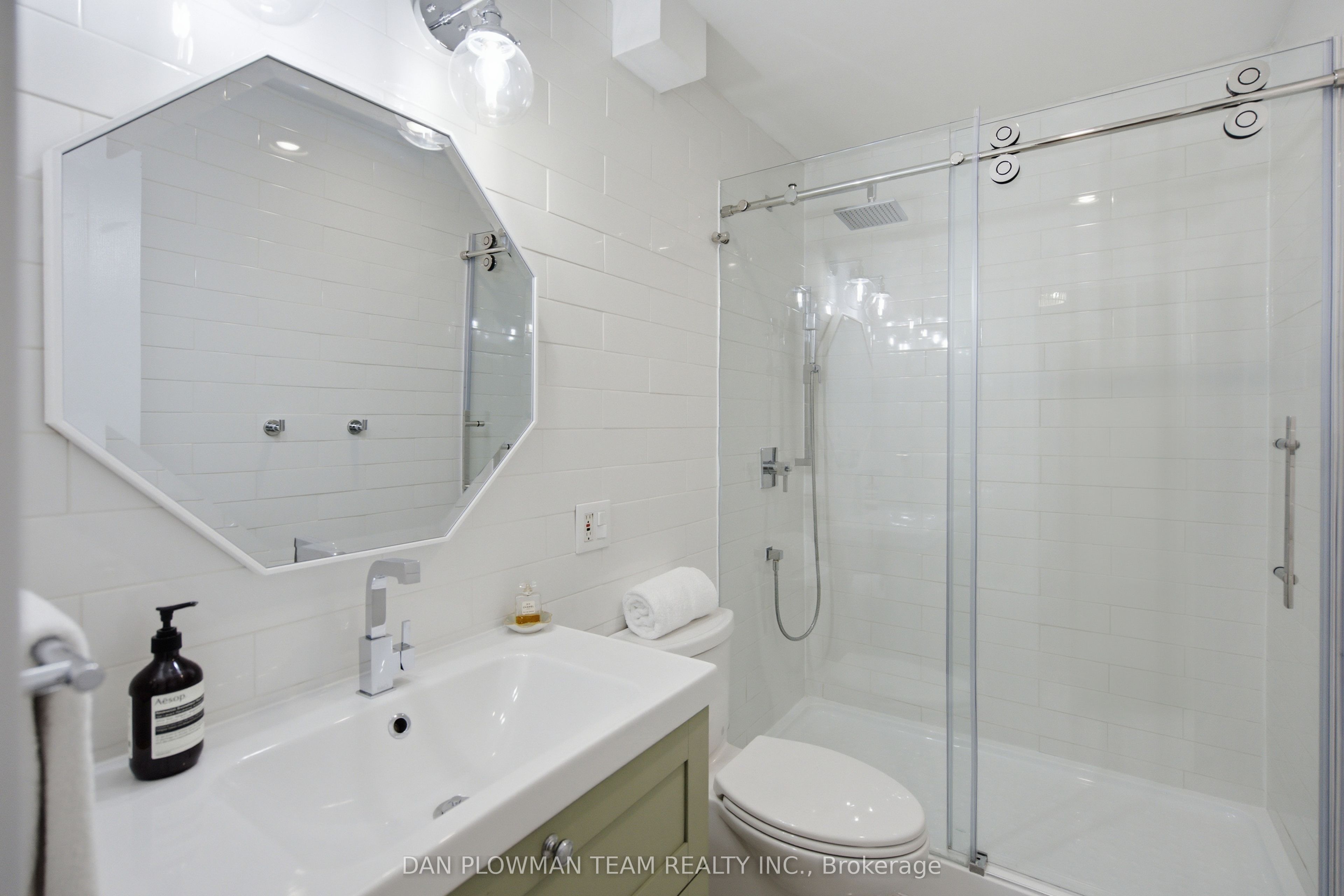 13 Strike Avenue, Clarington, ON L1C 1K2