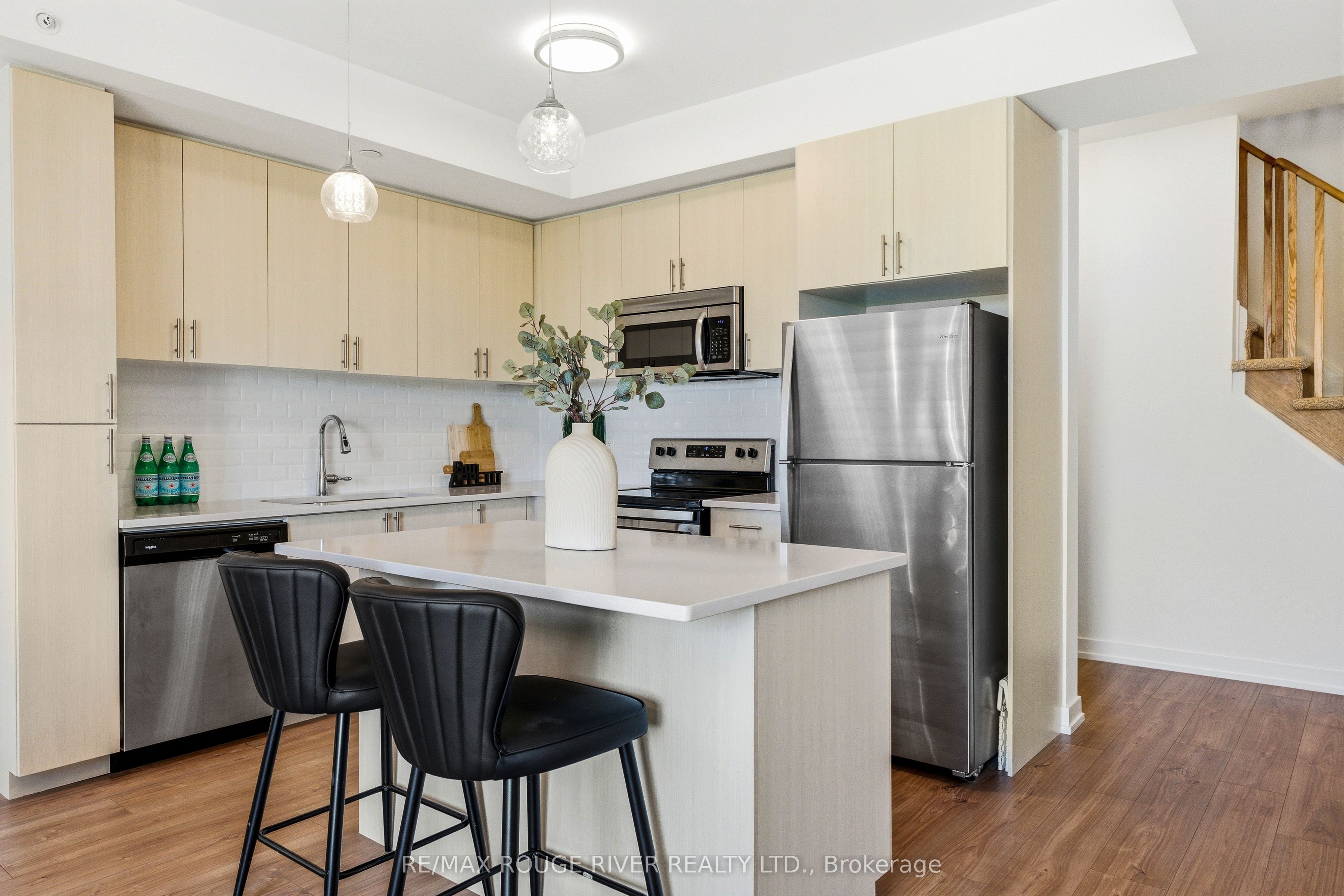 1555 Kingston Road 226, Pickering, ON L1V 0E9