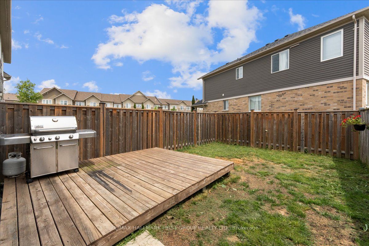 2361 Steeplechase Street, Oshawa, ON L1L 0E3