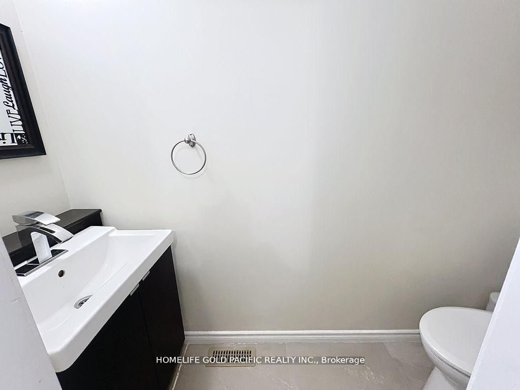 42 Stonehill Court 11, Toronto, ON M1W 2V3