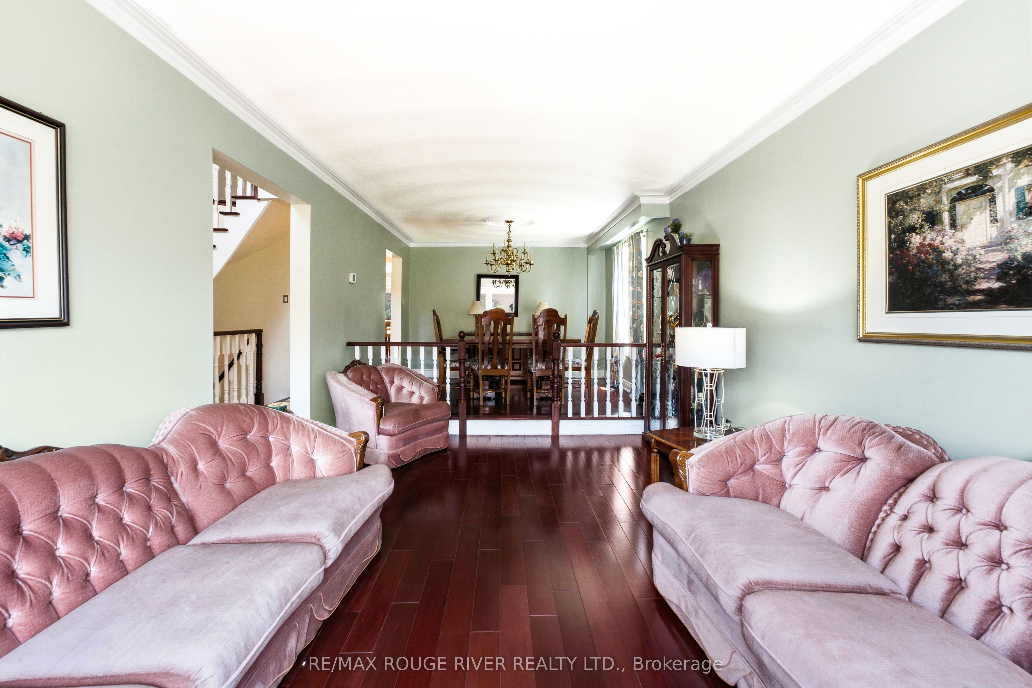 51 Sugarbush Square, Toronto, ON M1C 3M6