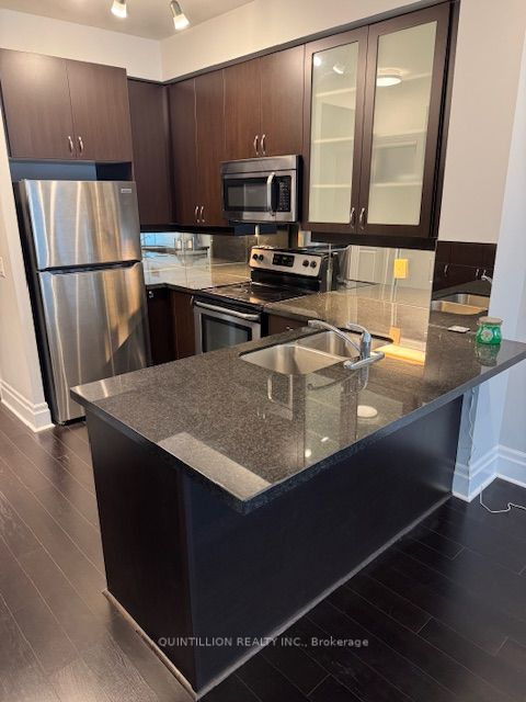 131 Upper Duke Crescent 314, Markham, ON L6G 0C9