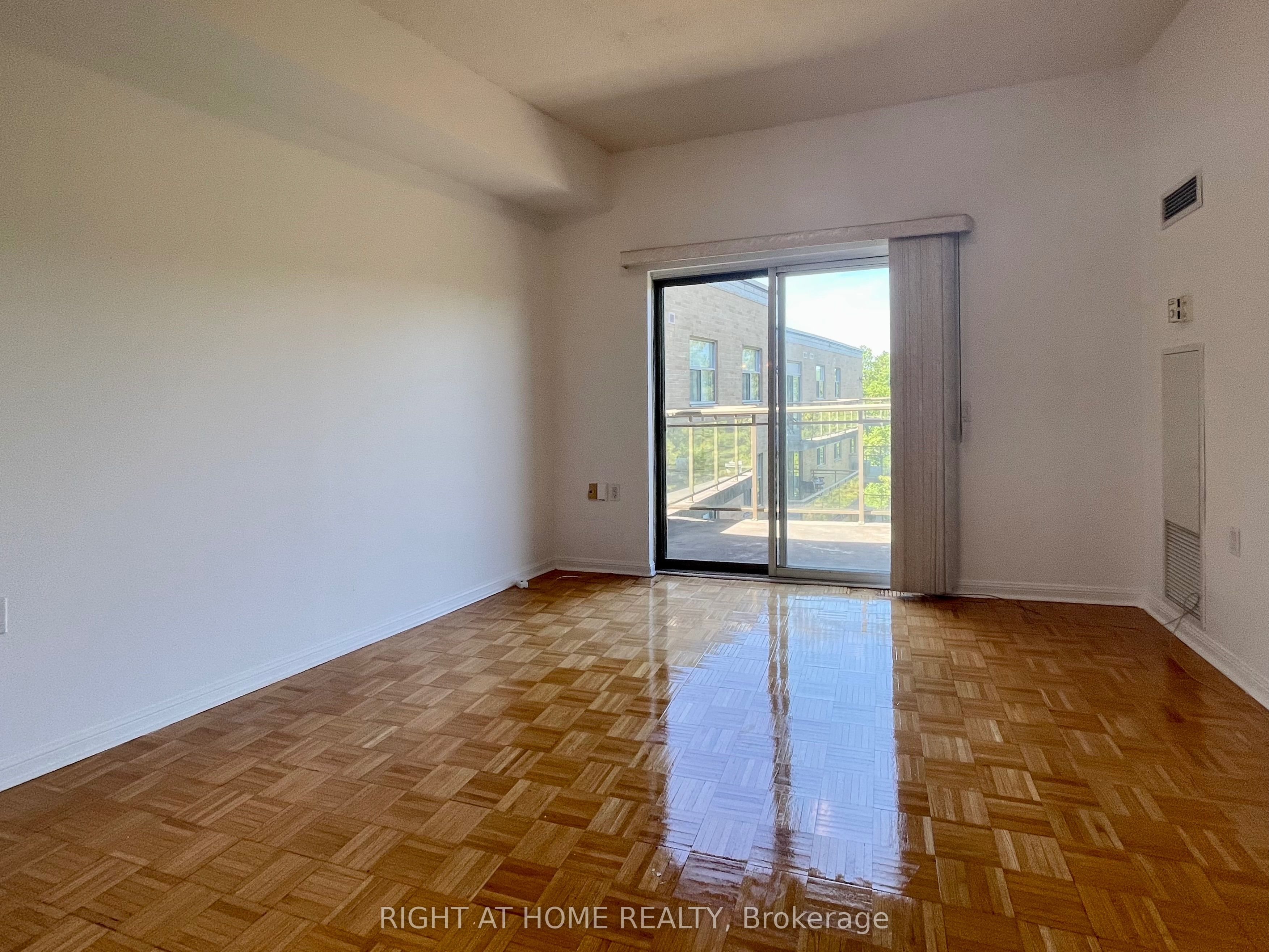 2506 Rutherford Road 501, Vaughan, ON L4K 5N4