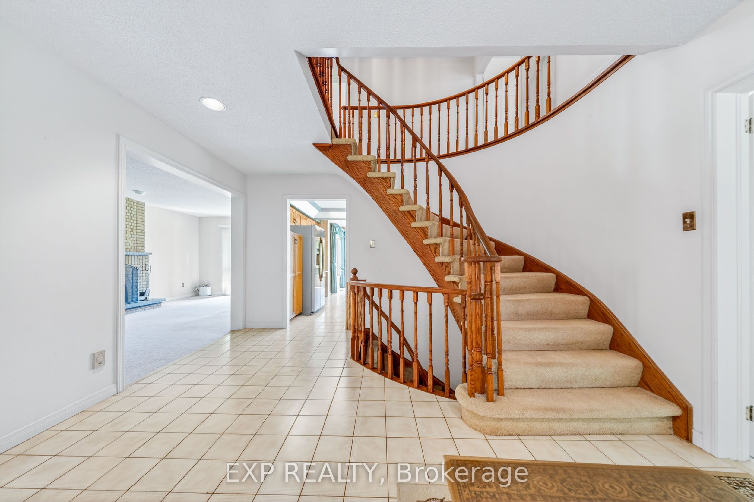 51 Sanderson Crescent, Richmond Hill, ON L4C 5L5