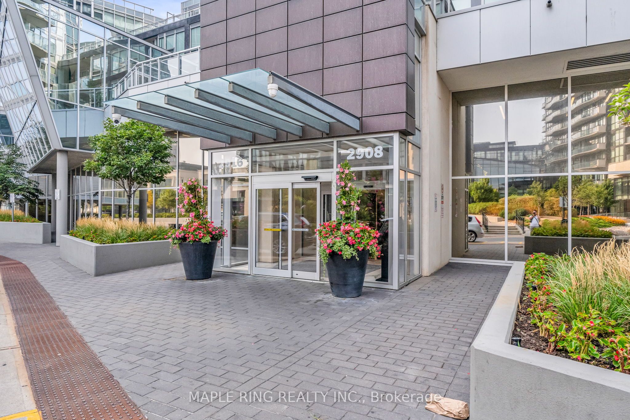 2916 Highway 7 Road 1807, Vaughan, ON L4K 0K6