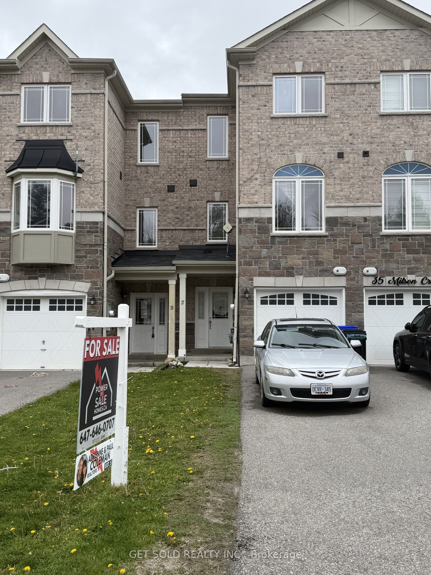 37 Milson Crescent, Essa, ON L0M 1B4