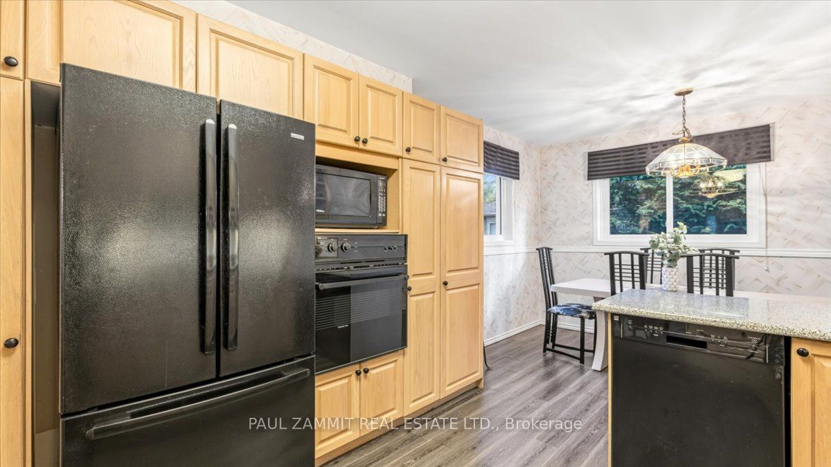 27 Ladyslipper Court, Markham, ON L3T 2S6