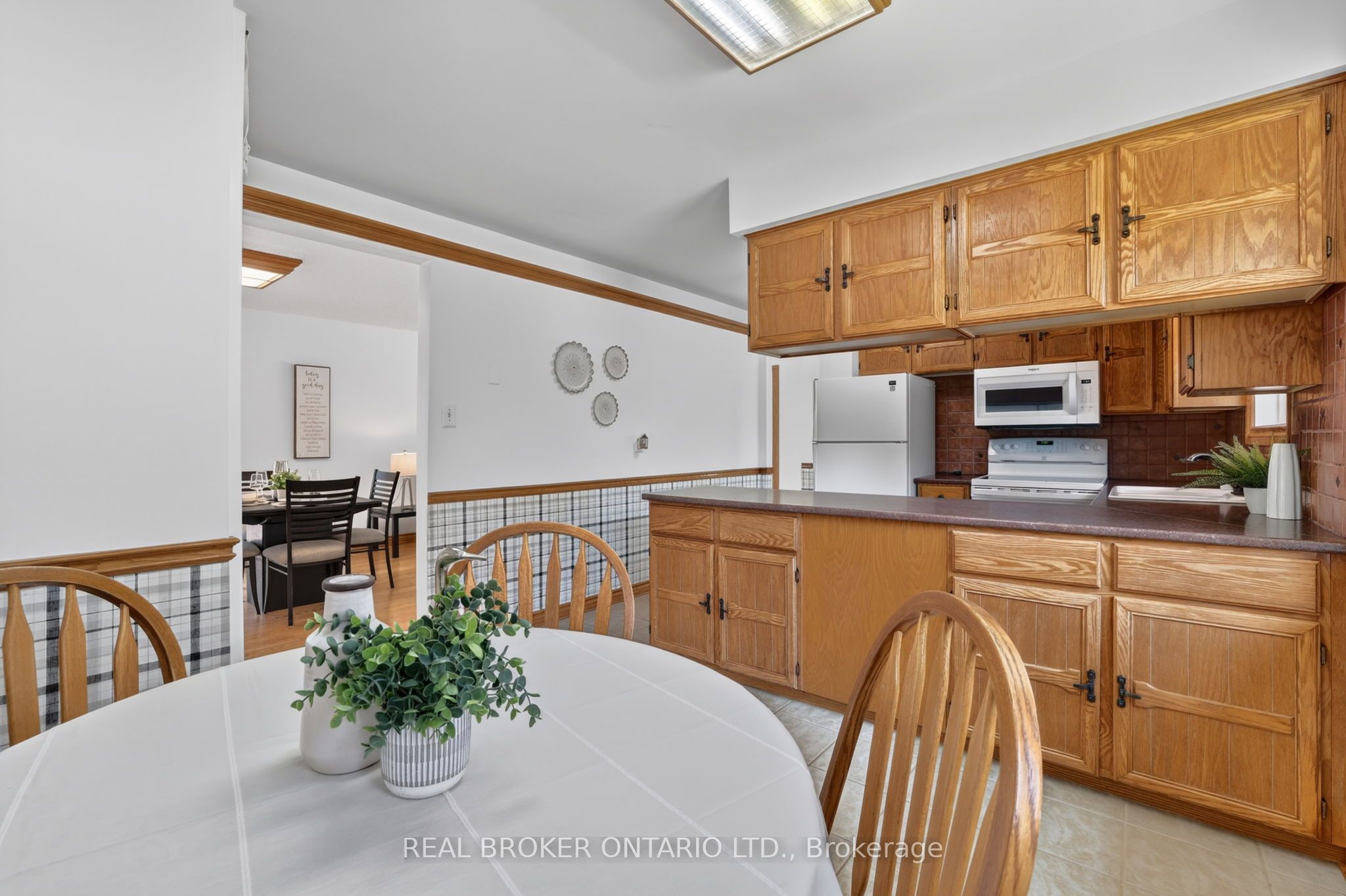128 Olive Street, East Gwillimbury, ON L9N 1M2