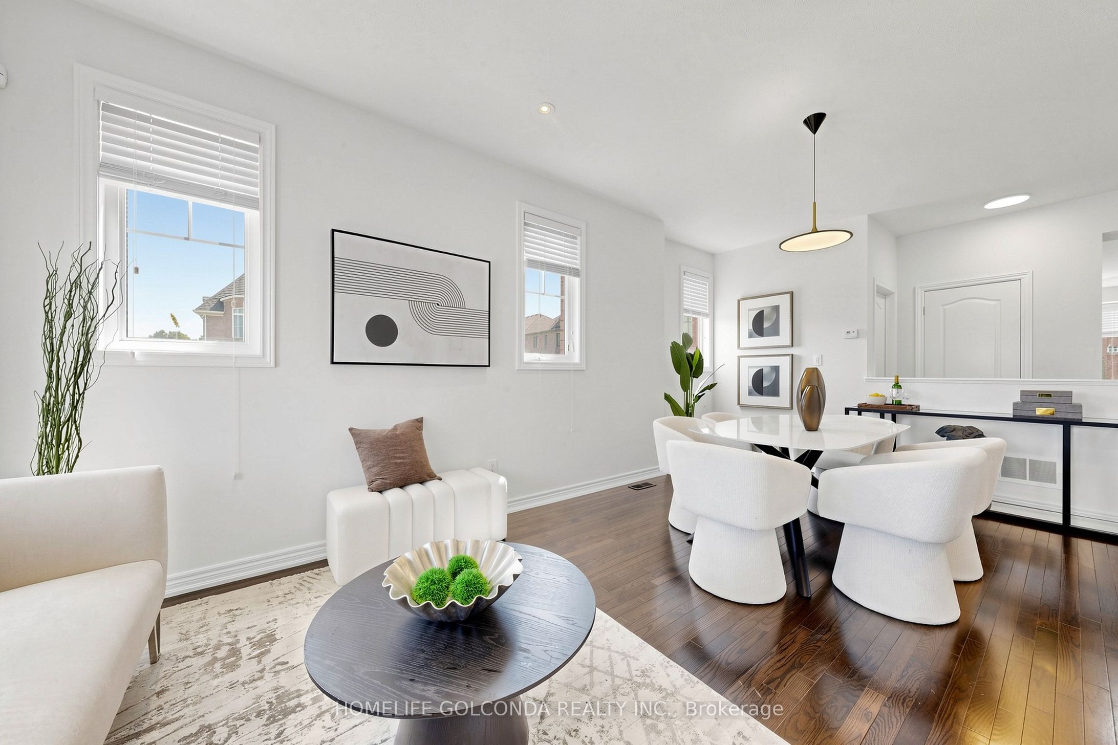 84 Pavlova Crescent, Richmond Hill, ON L4E 0L3