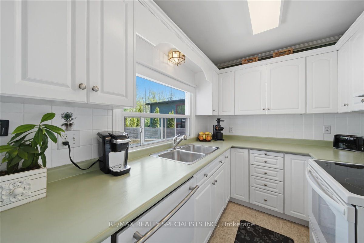 644 Rose Lane, Innisfil, ON L9S 2H5