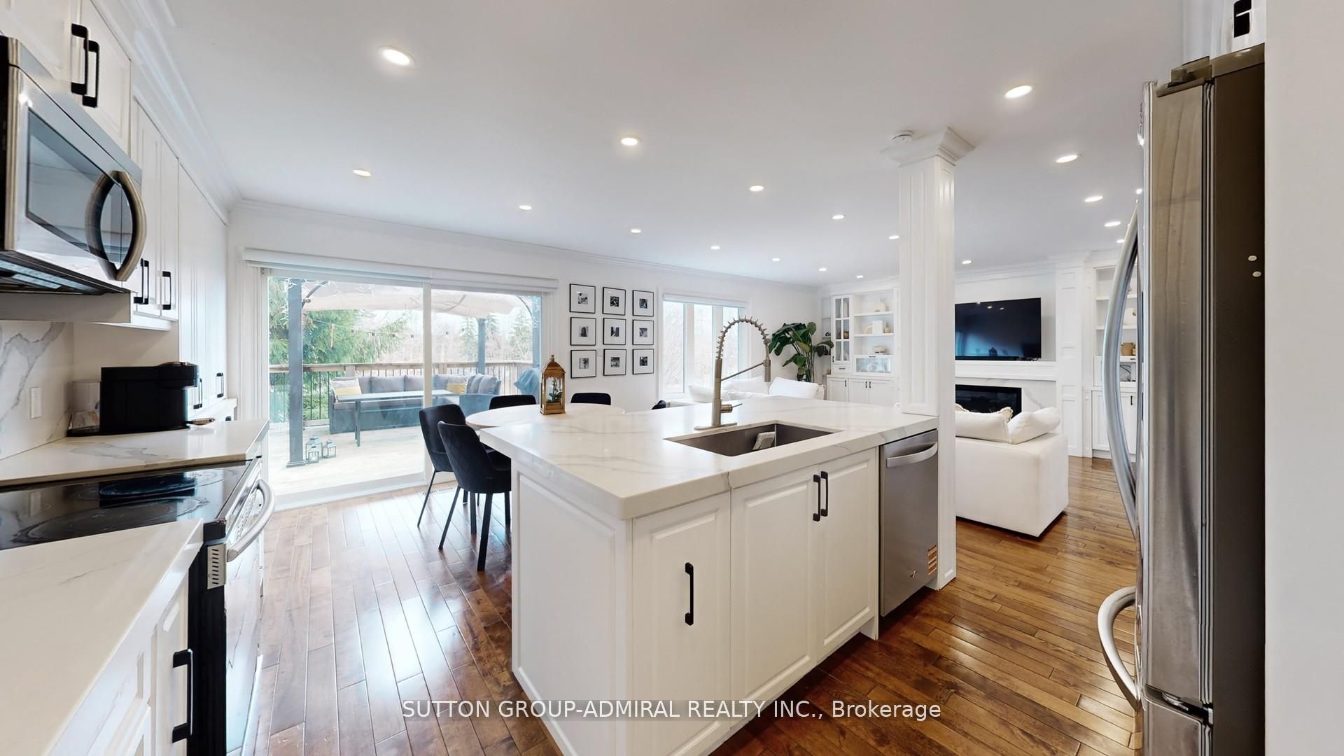 8 Colleen Street, Vaughan, ON L4J 5H1