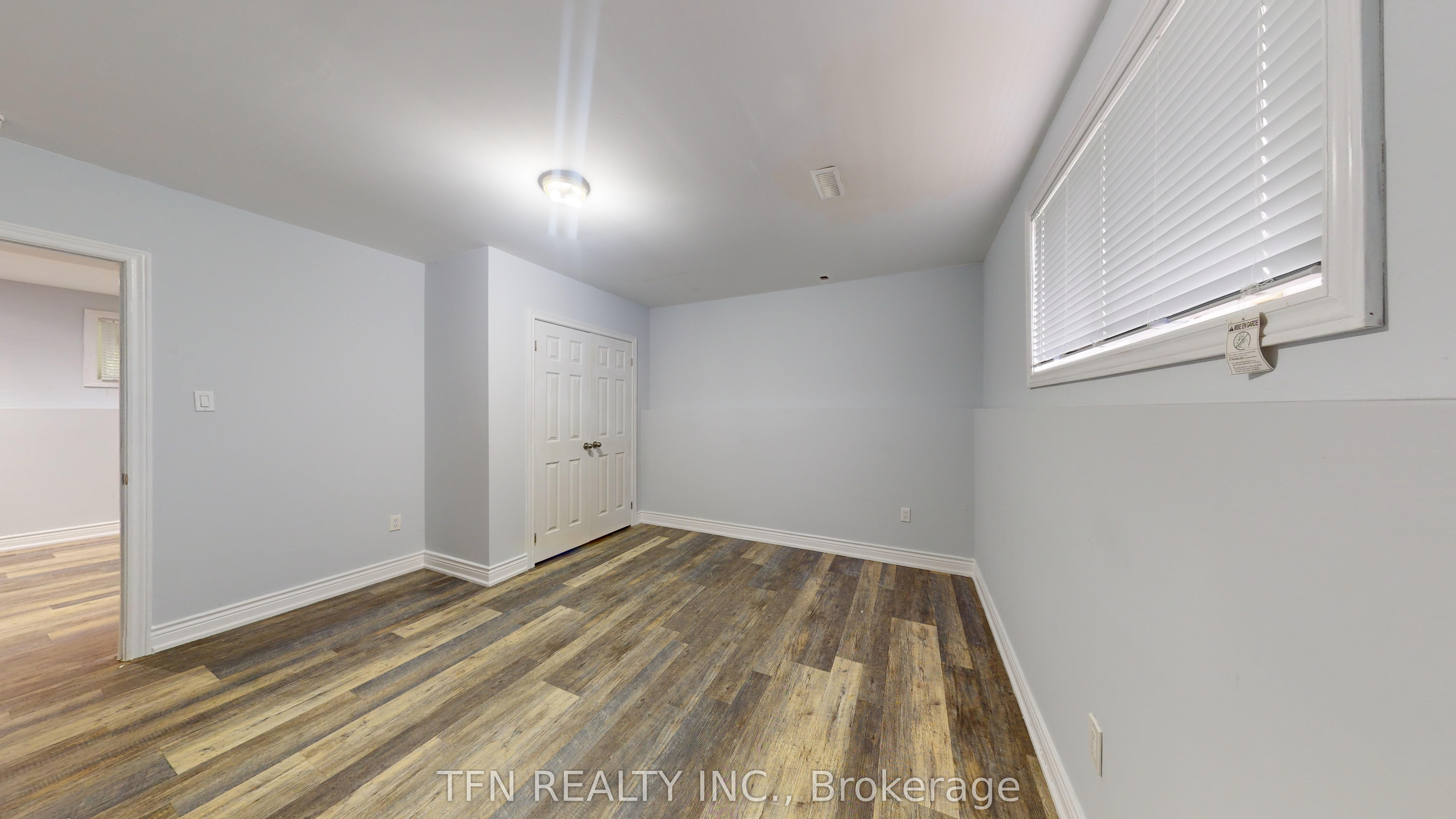 1048 Gilmore Avenue, Innisfil, ON L0L 1W0