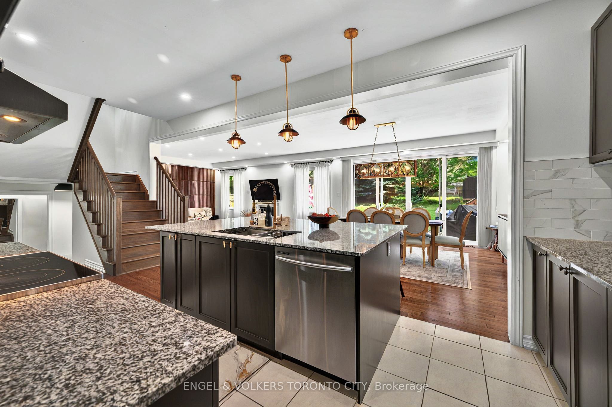 67 Alf Neely Way, Newmarket, ON L3Y 0C6