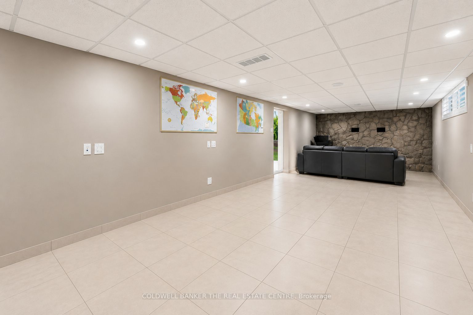 35 Parkside Drive, East Gwillimbury, ON L9N 1G2