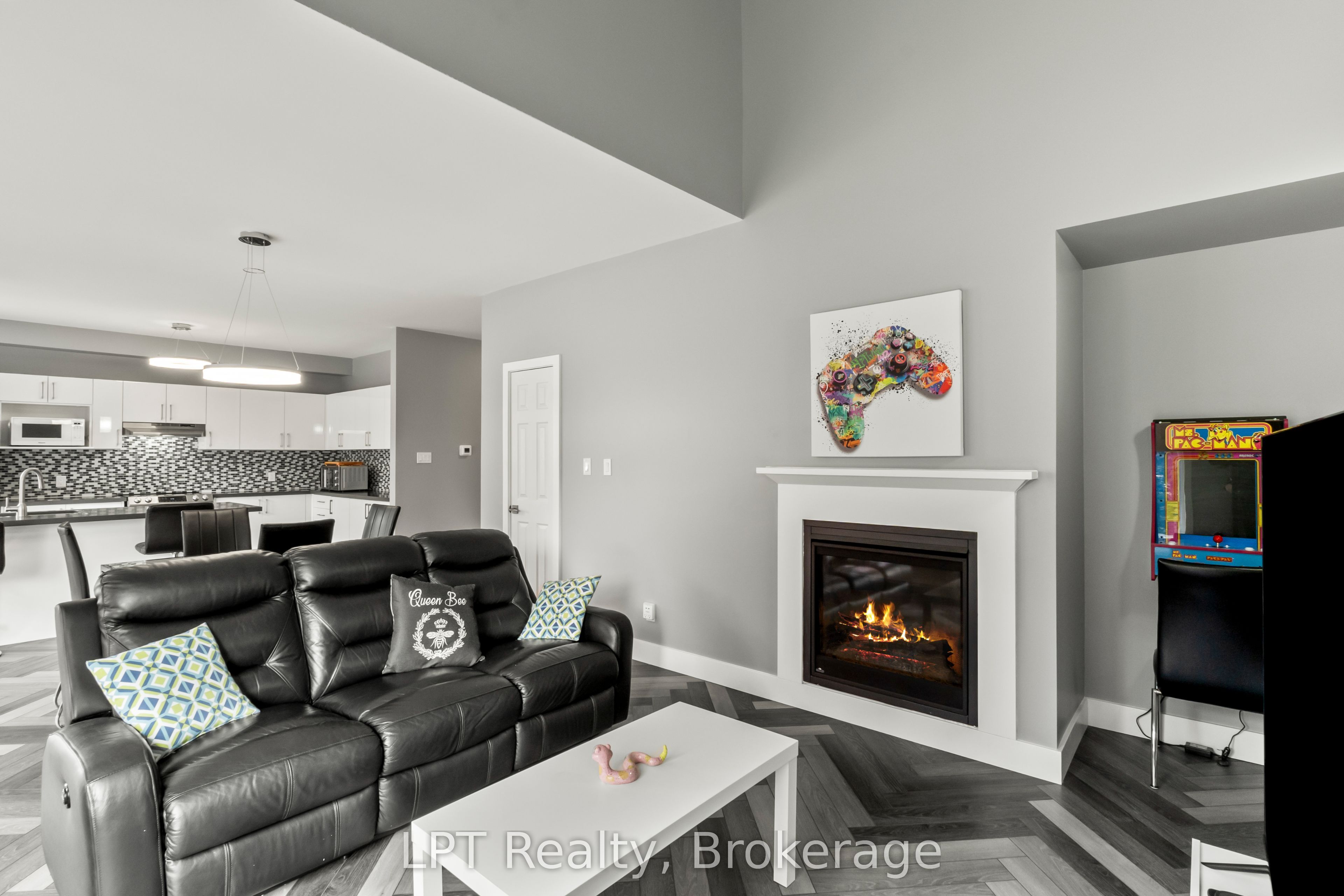 111 Bayview Avenue, Georgina, ON L4P 3Z3