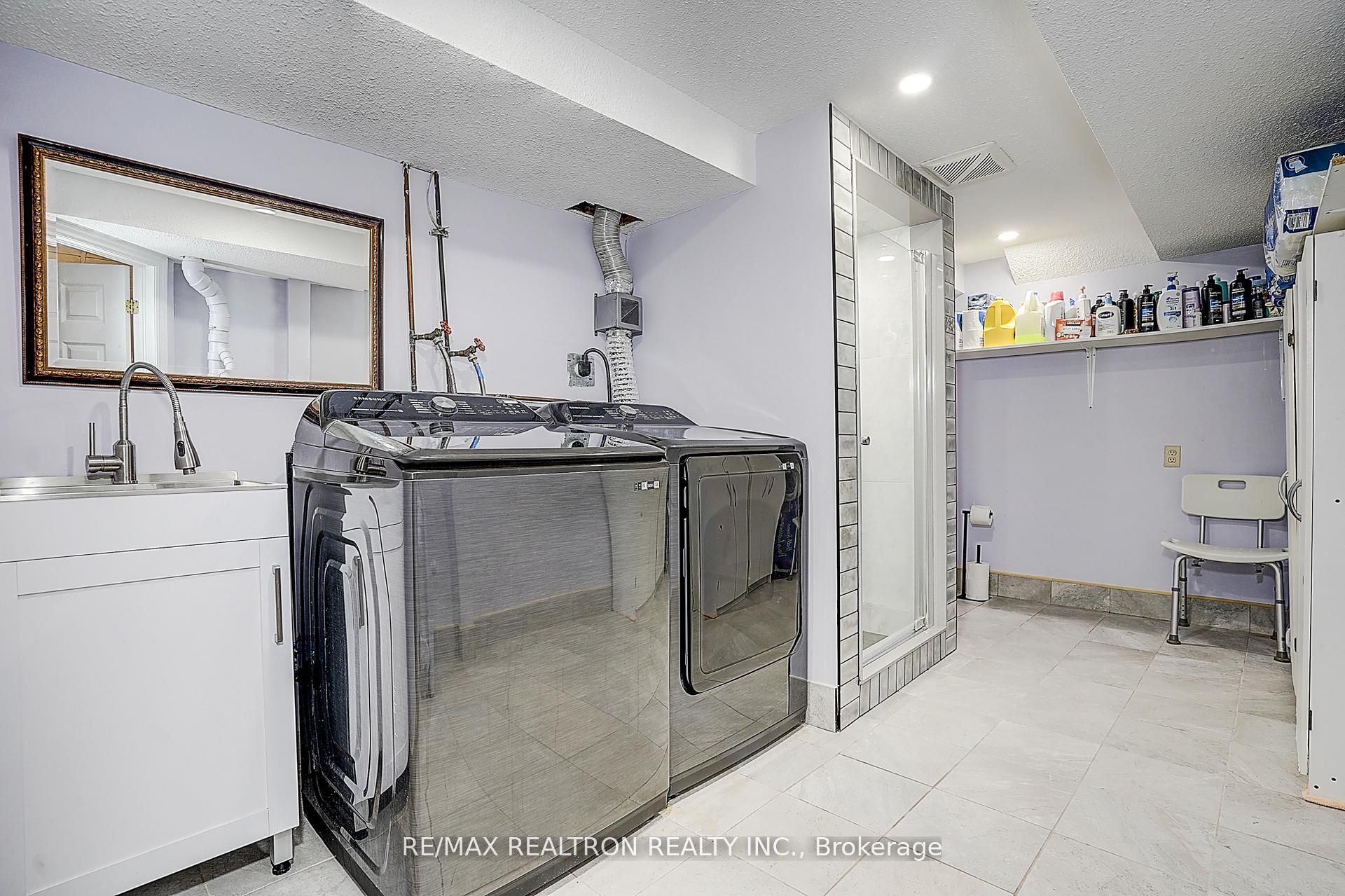 51 Steepleview Crescent, Richmond Hill, ON L4C 9R3