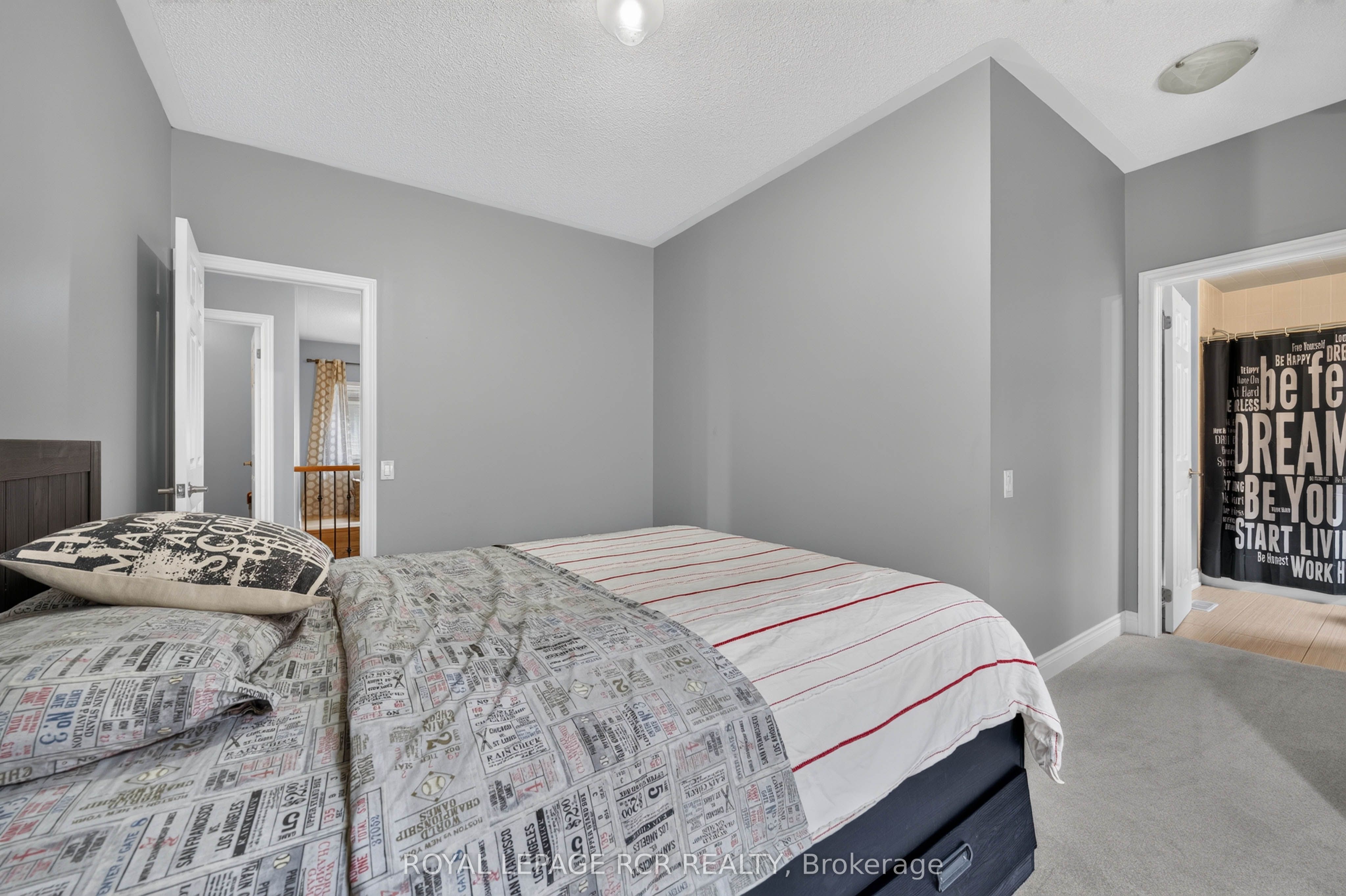 30 Augustine Avenue E, Richmond Hill, ON L4E 4X6