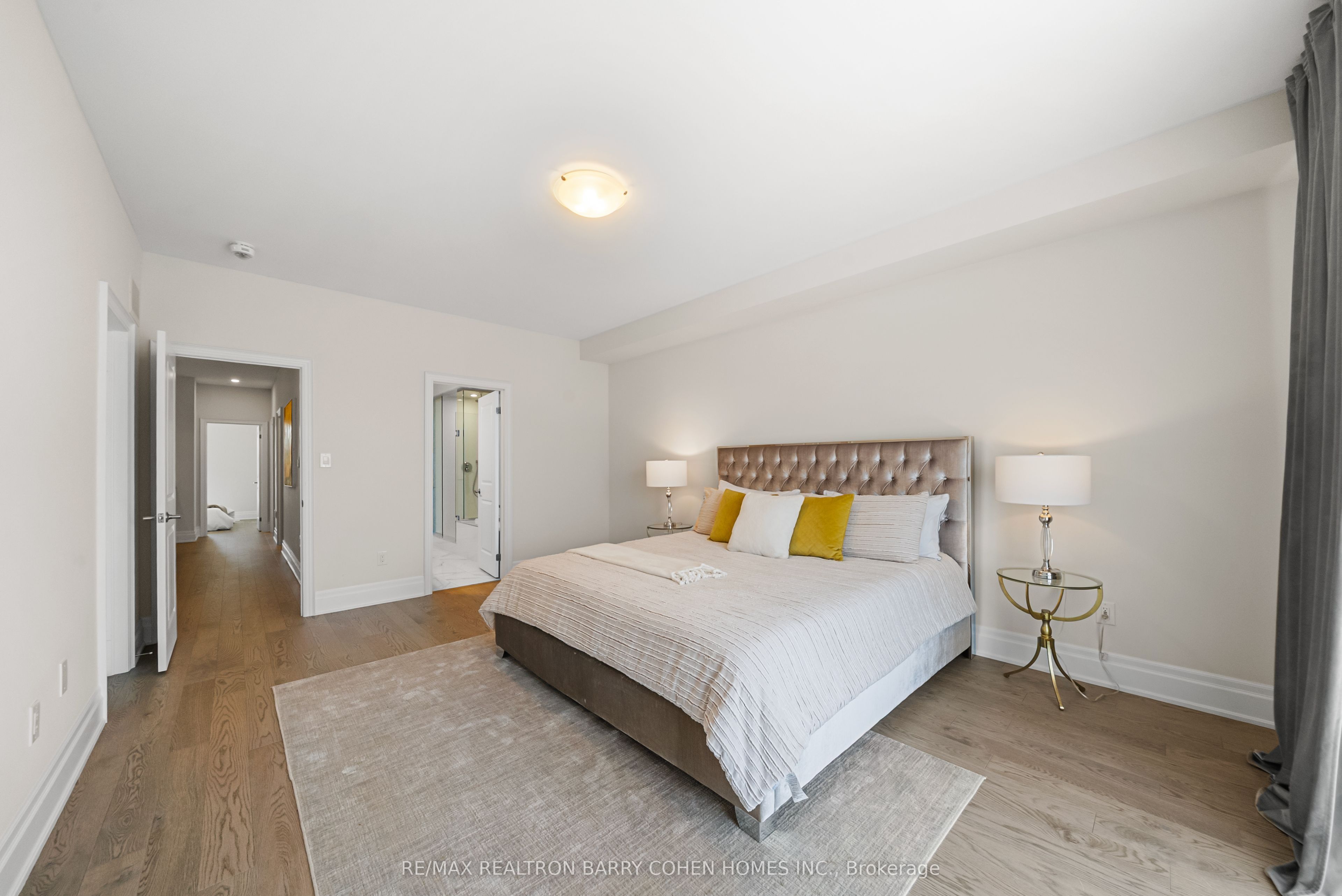 8 Heriot Place, Vaughan, ON L6A 4Z6