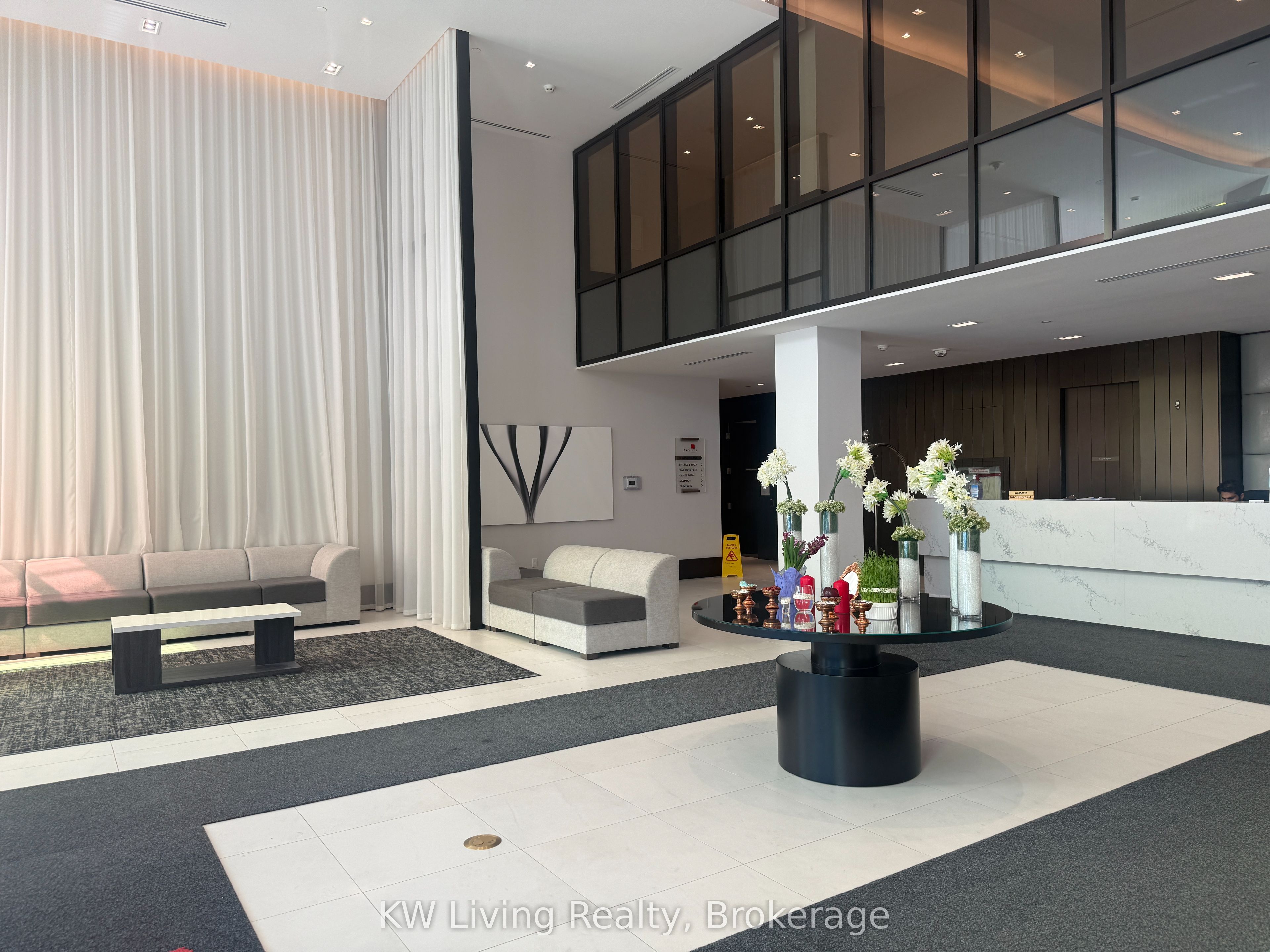 38 Gandhi Lane 2211, Markham, ON L3T 0G9