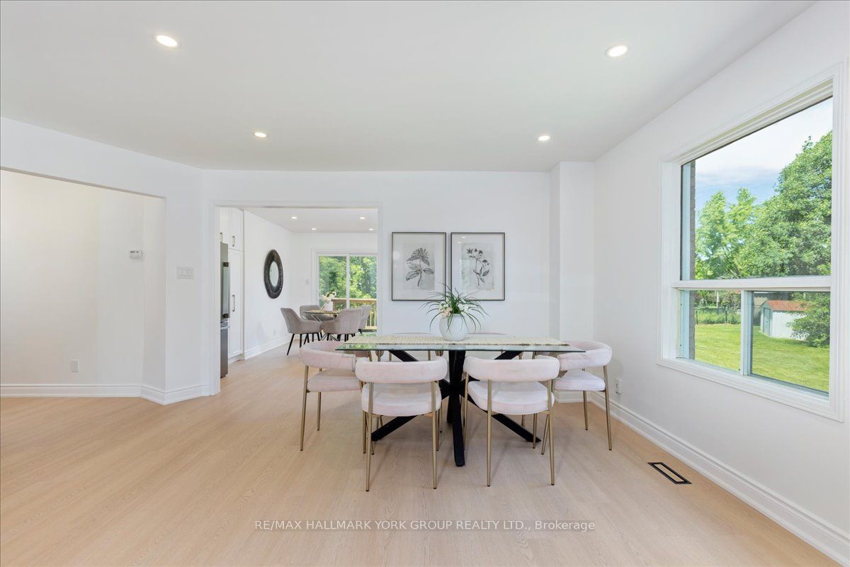 14 Aynsley Place, Georgina, ON L4P 3R7