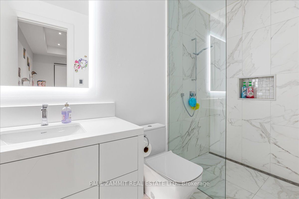 14 Rothsay Road, Markham, ON L3T 3J7