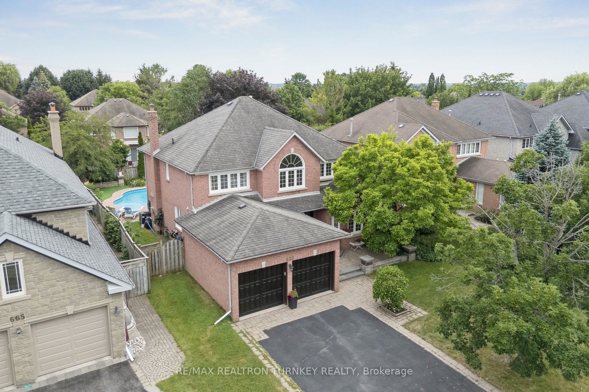 638 Gagnon Place, Newmarket, ON L3X 1V8