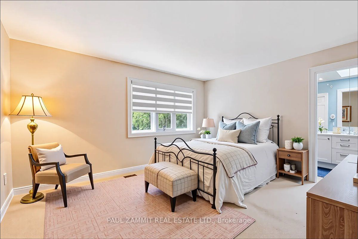 12 Old English Lane, Markham, ON L3T 2T9