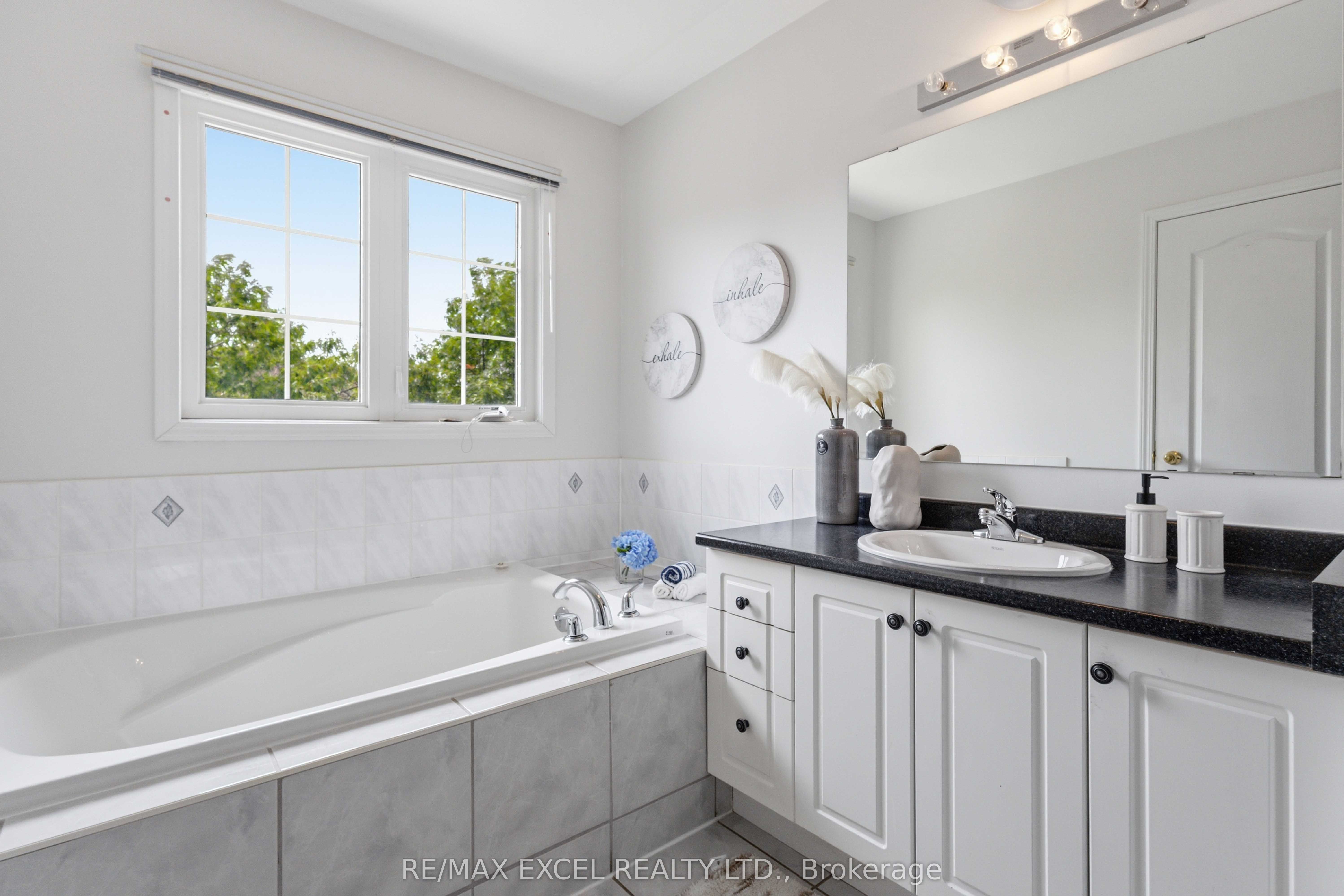 174 Roy Rainey Avenue, Markham, ON L6E 1G6