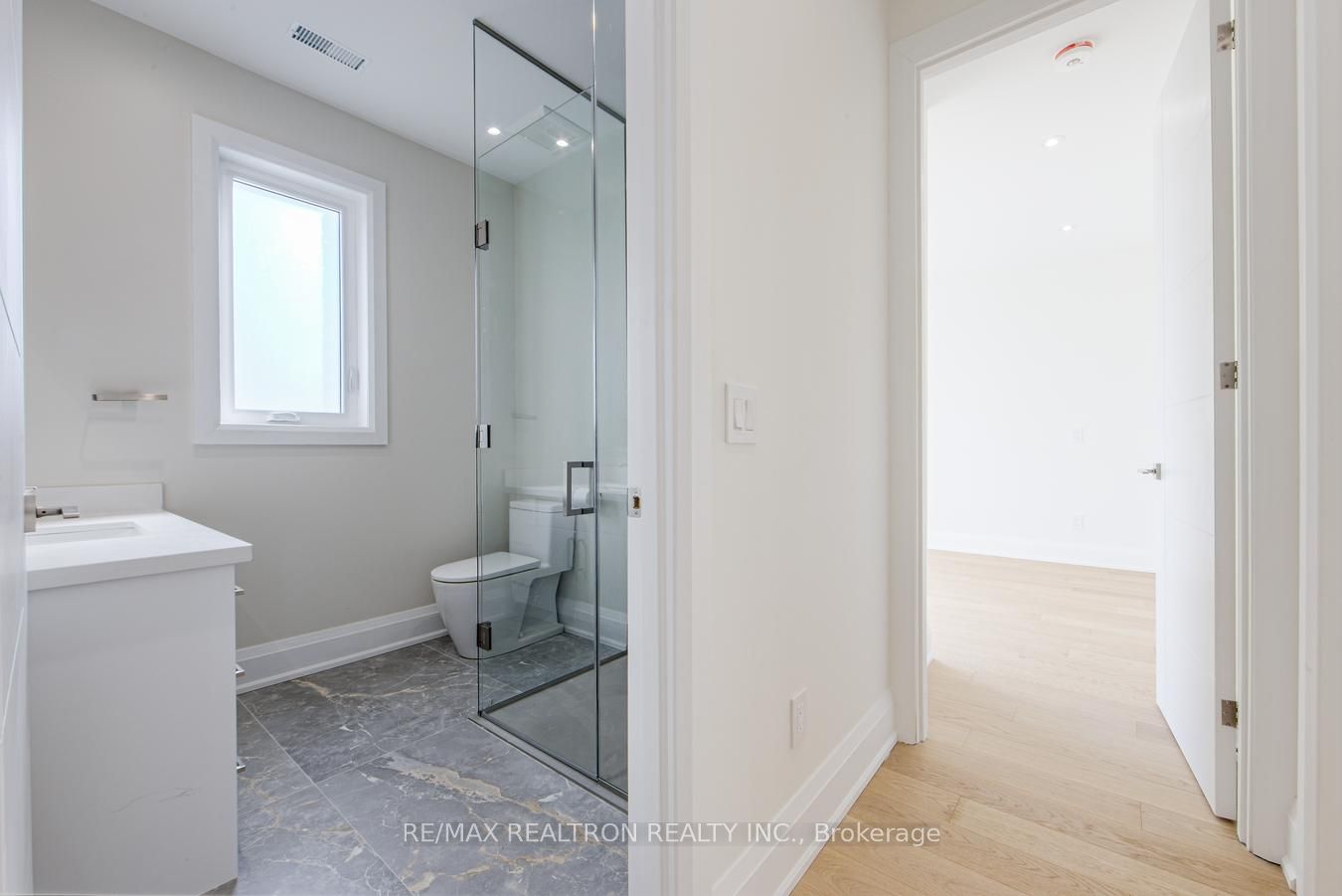 496 Duclos Point Road, Georgina, ON L0E 1N0