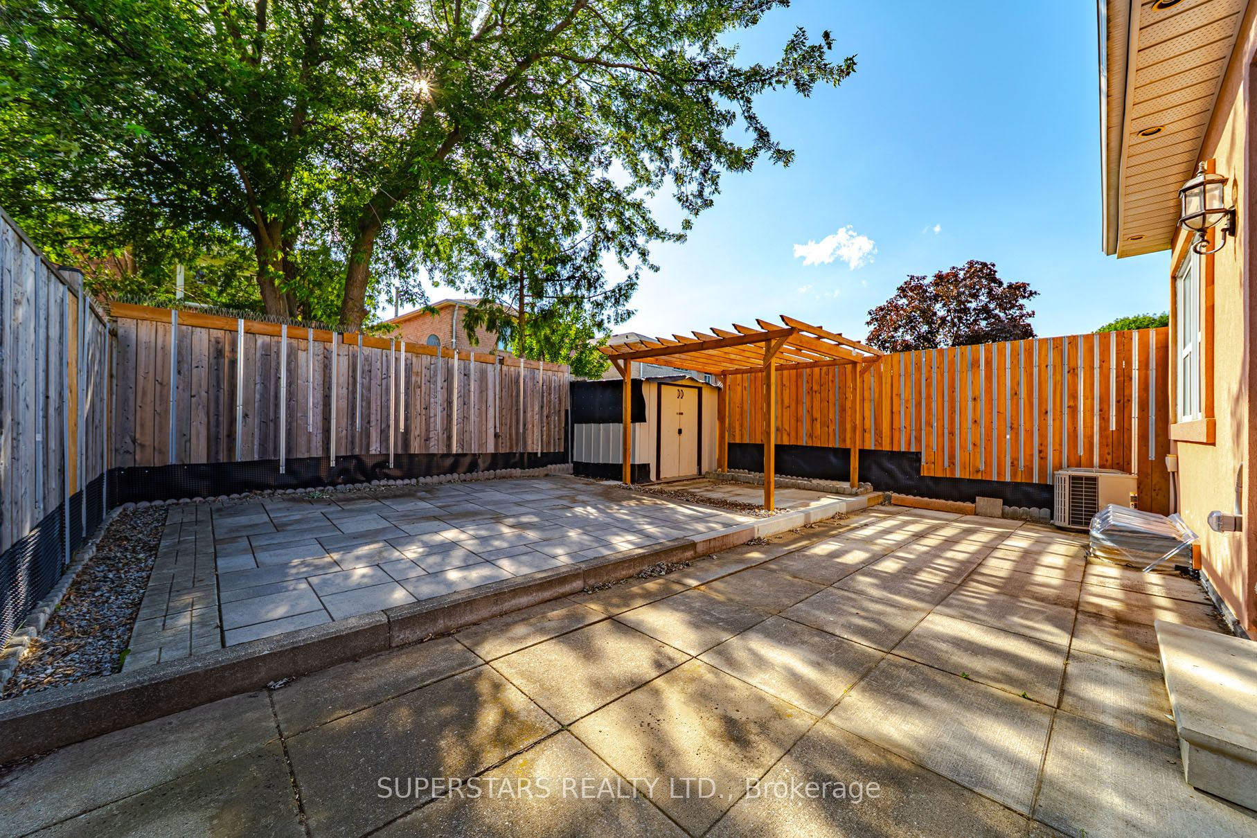 160 Galbraith Crescent, Markham, ON L3S 1H4