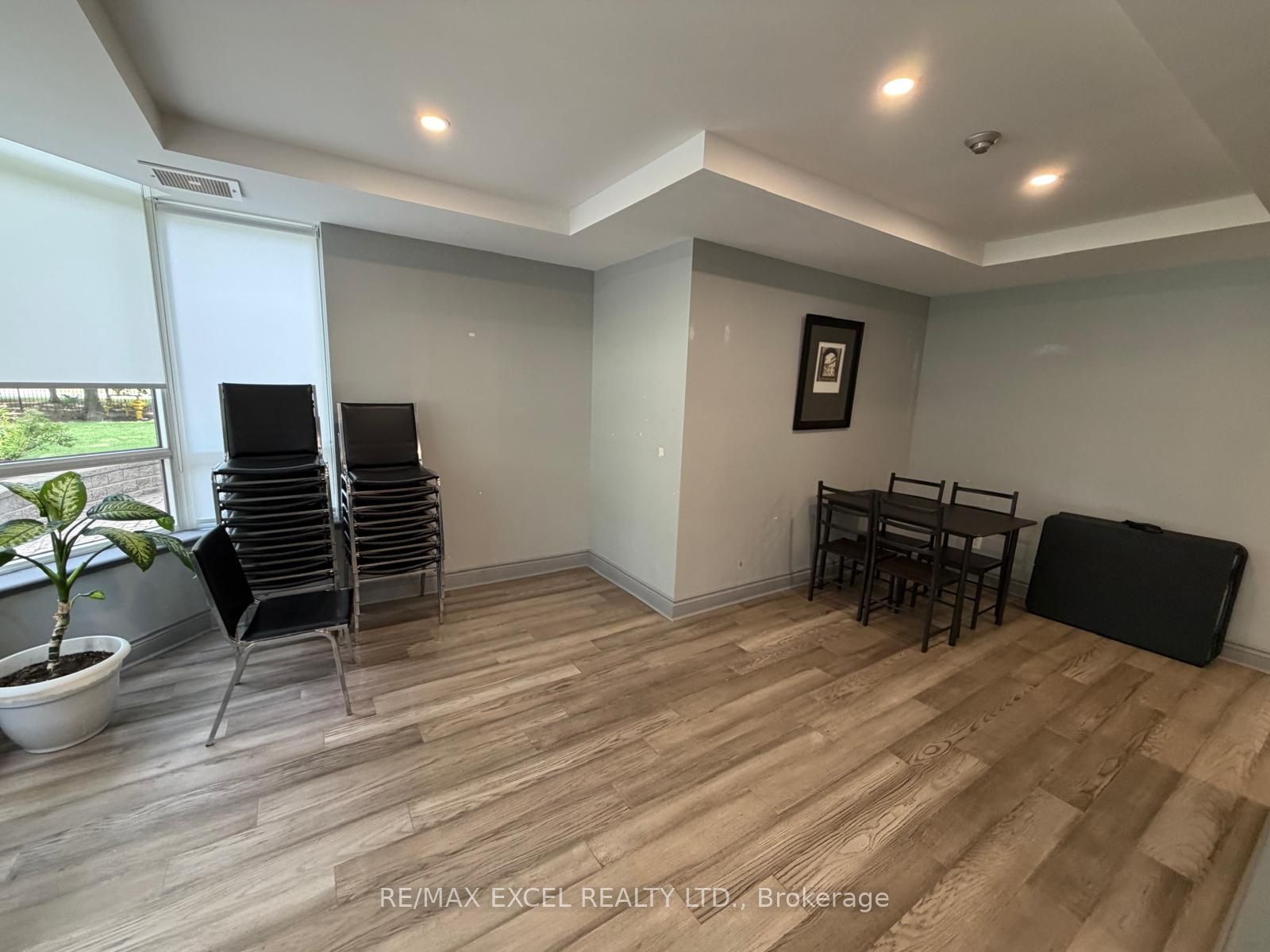 91 Townsgate Drive 507, Vaughan, ON L4J 8E8