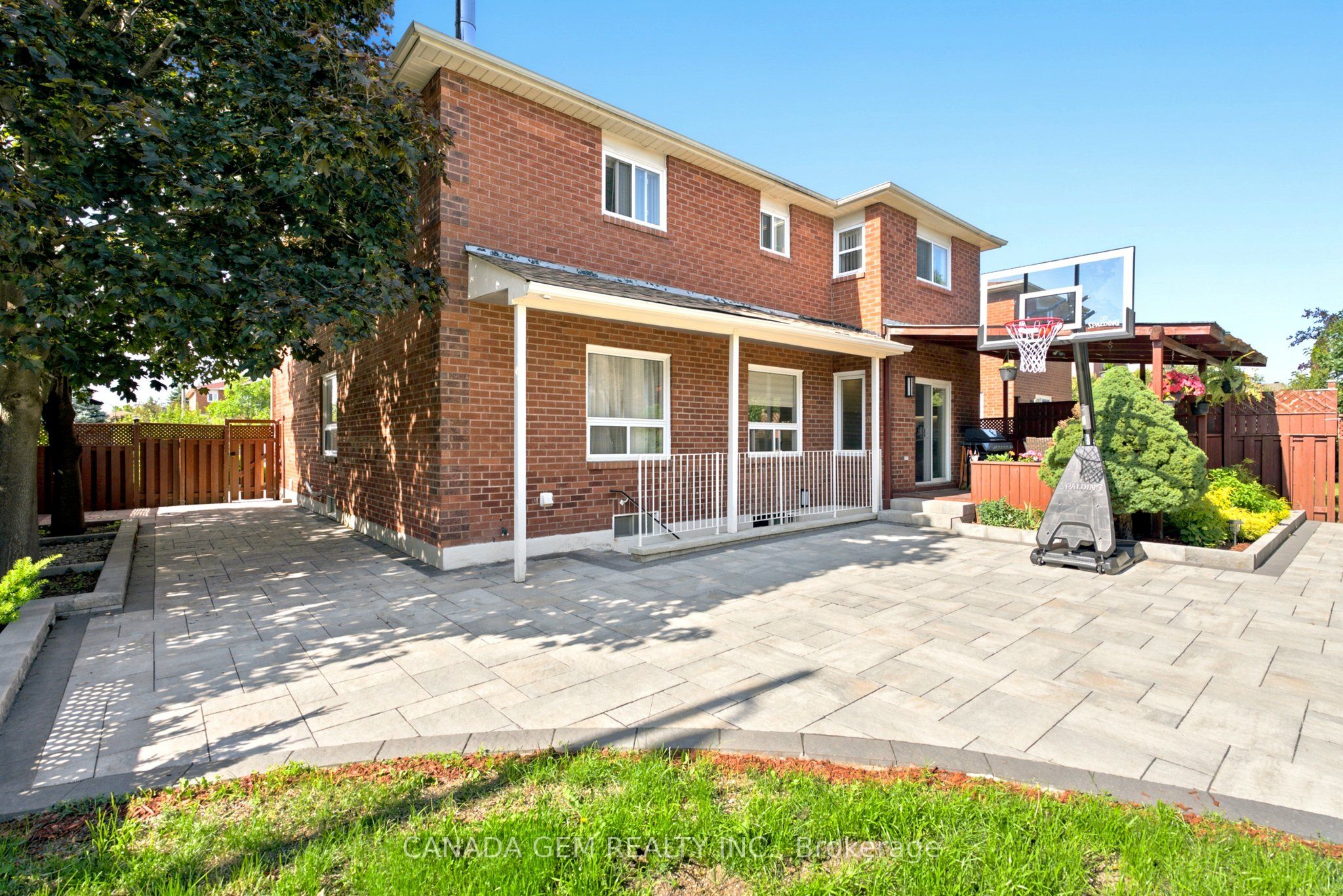 82 Justus Drive, Richmond Hill, ON L4C 0A1
