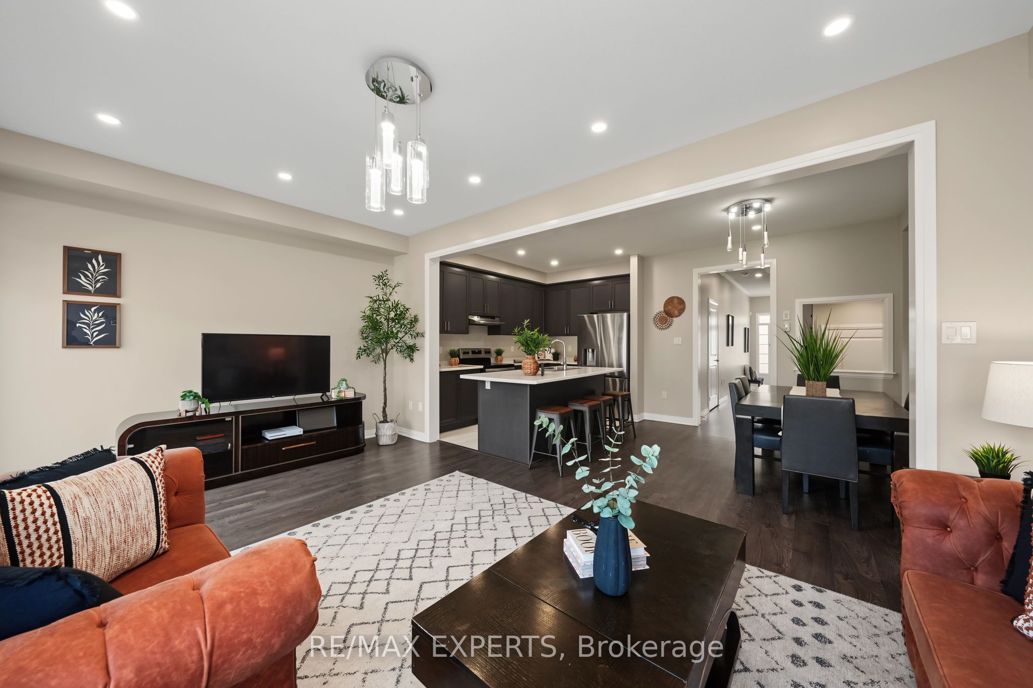 53 Casserley Crescent, New Tecumseth, ON L0G 1W0