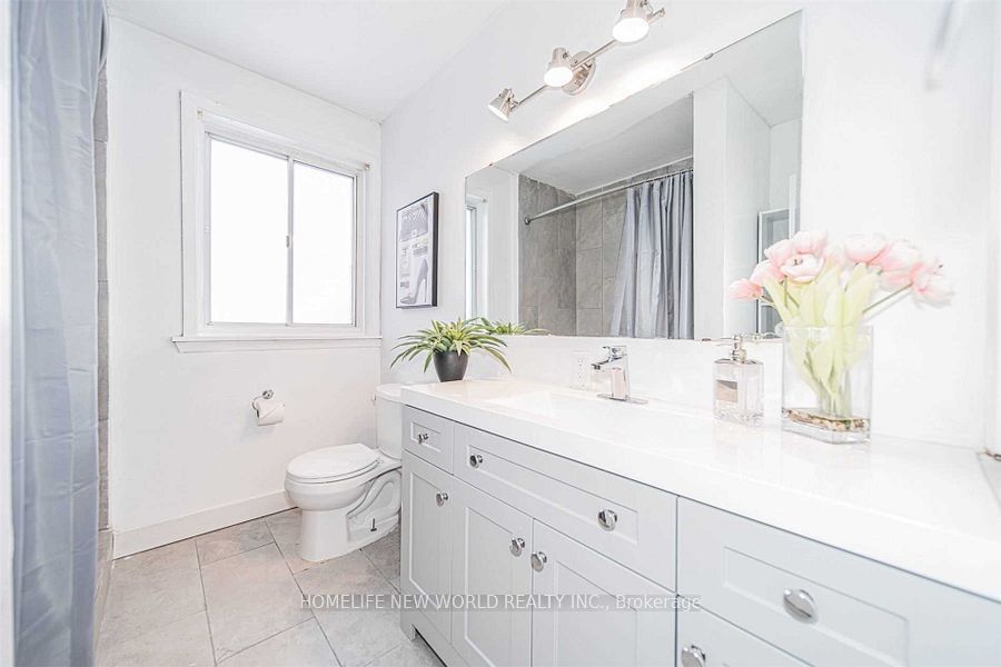 235 Axminster Drive, Richmond Hill, ON L4C 2W2