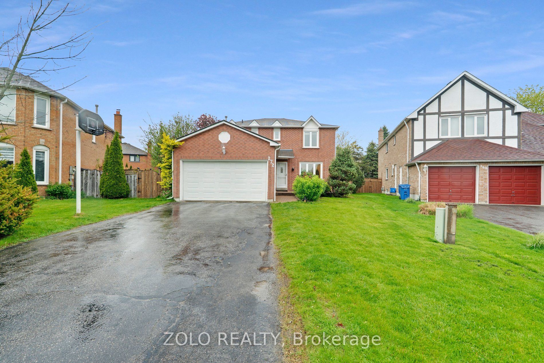 272 Elman Crescent, Newmarket, ON L3Y 7X4