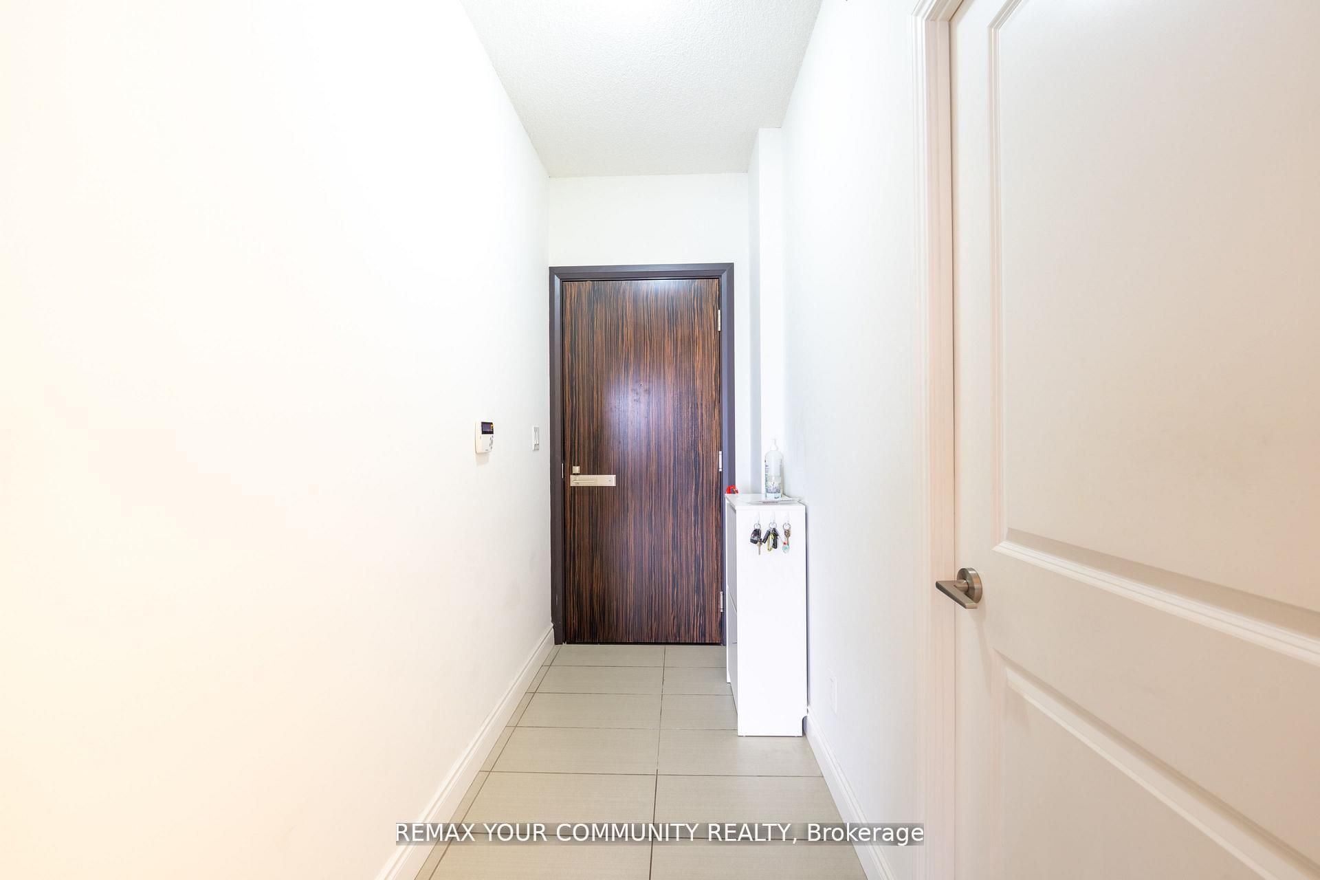 325 South Park Road 520, Markham, ON L3T 0B8