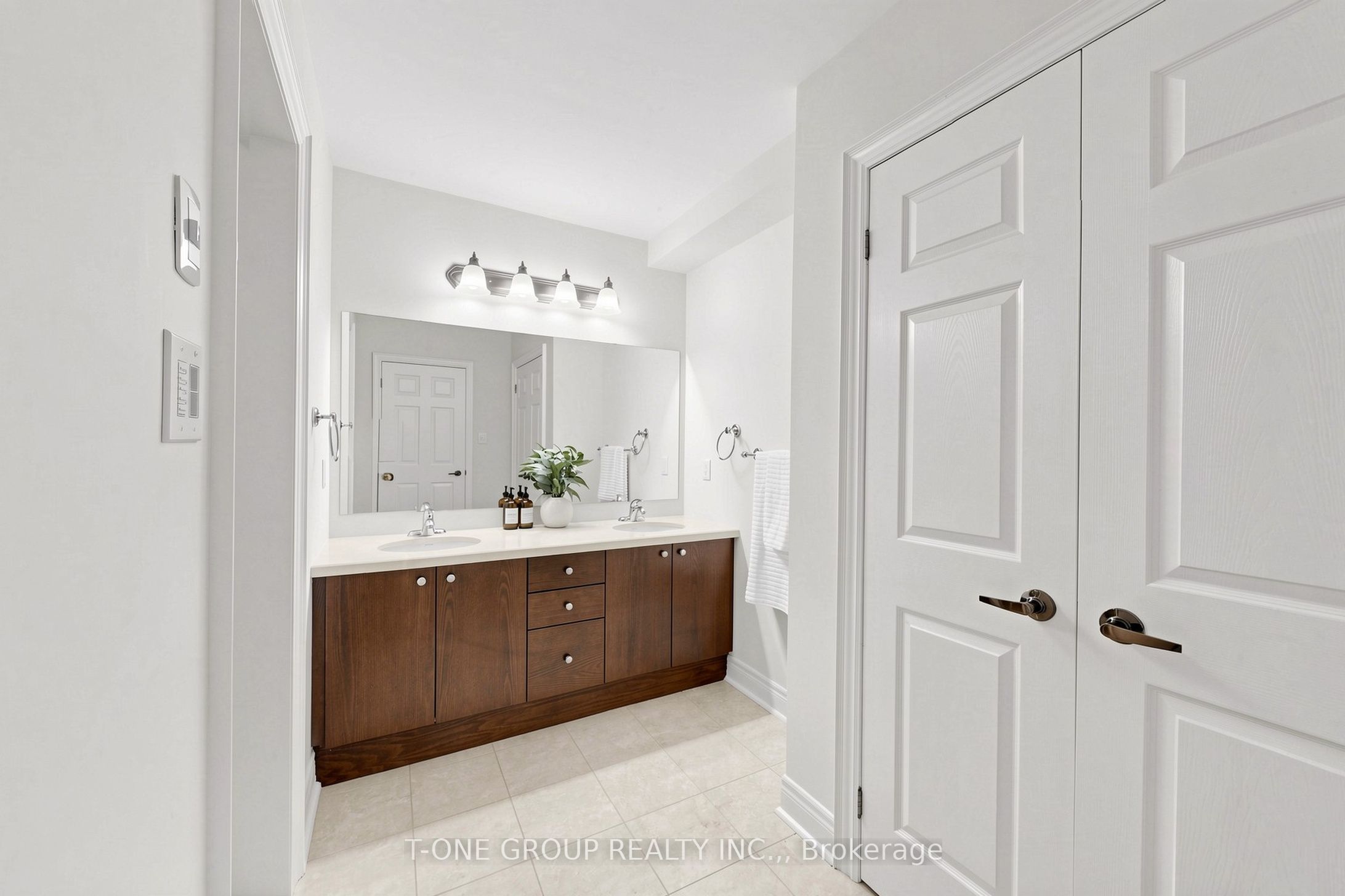 51 Lord Durham Road, Markham, ON L6G 0C2