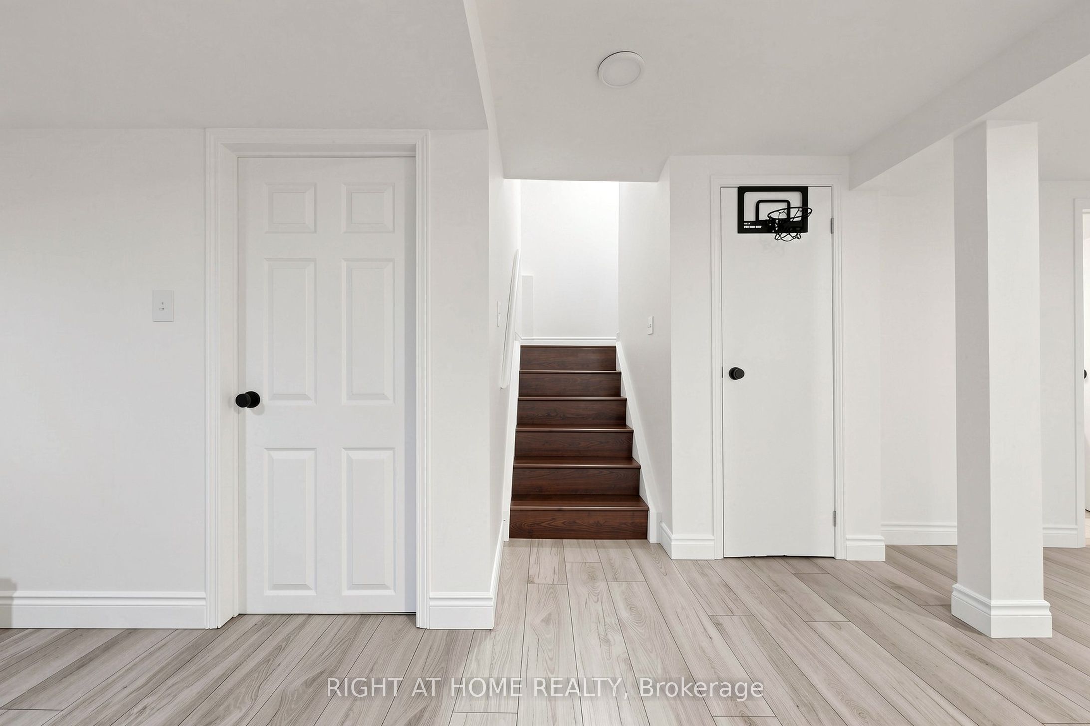 80 Lillooet Crescent, Richmond Hill, ON L4C 5A7