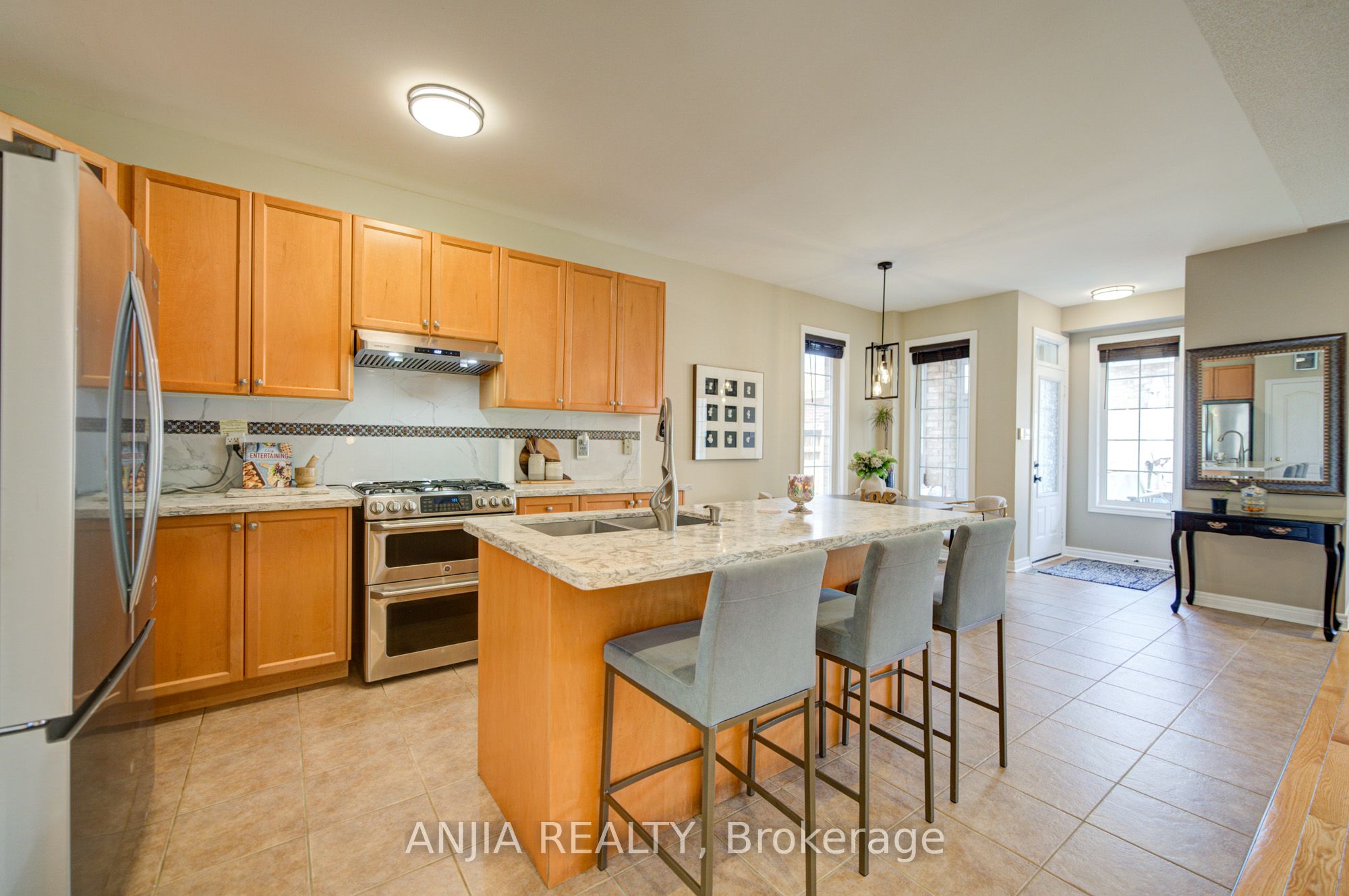 43 Manley Avenue, Whitchurch-Stouffville, ON L4A 0C5