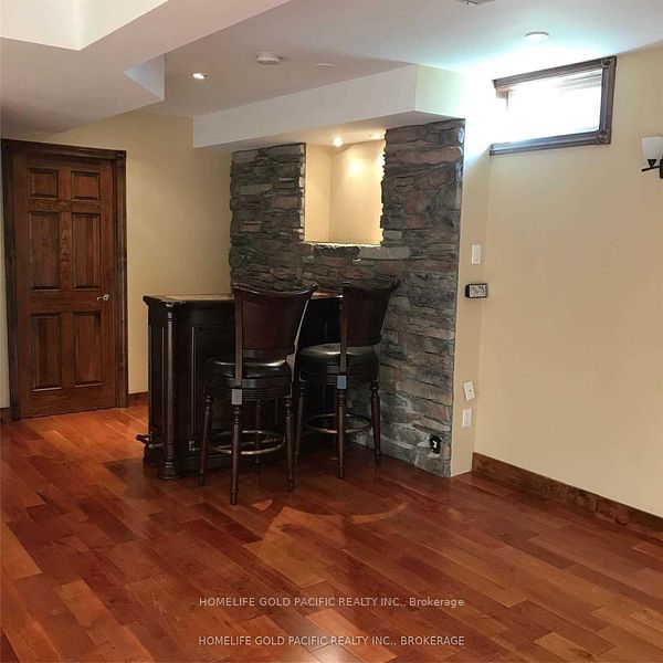 32 Romance Drive, Richmond Hill, ON L4S 2R7