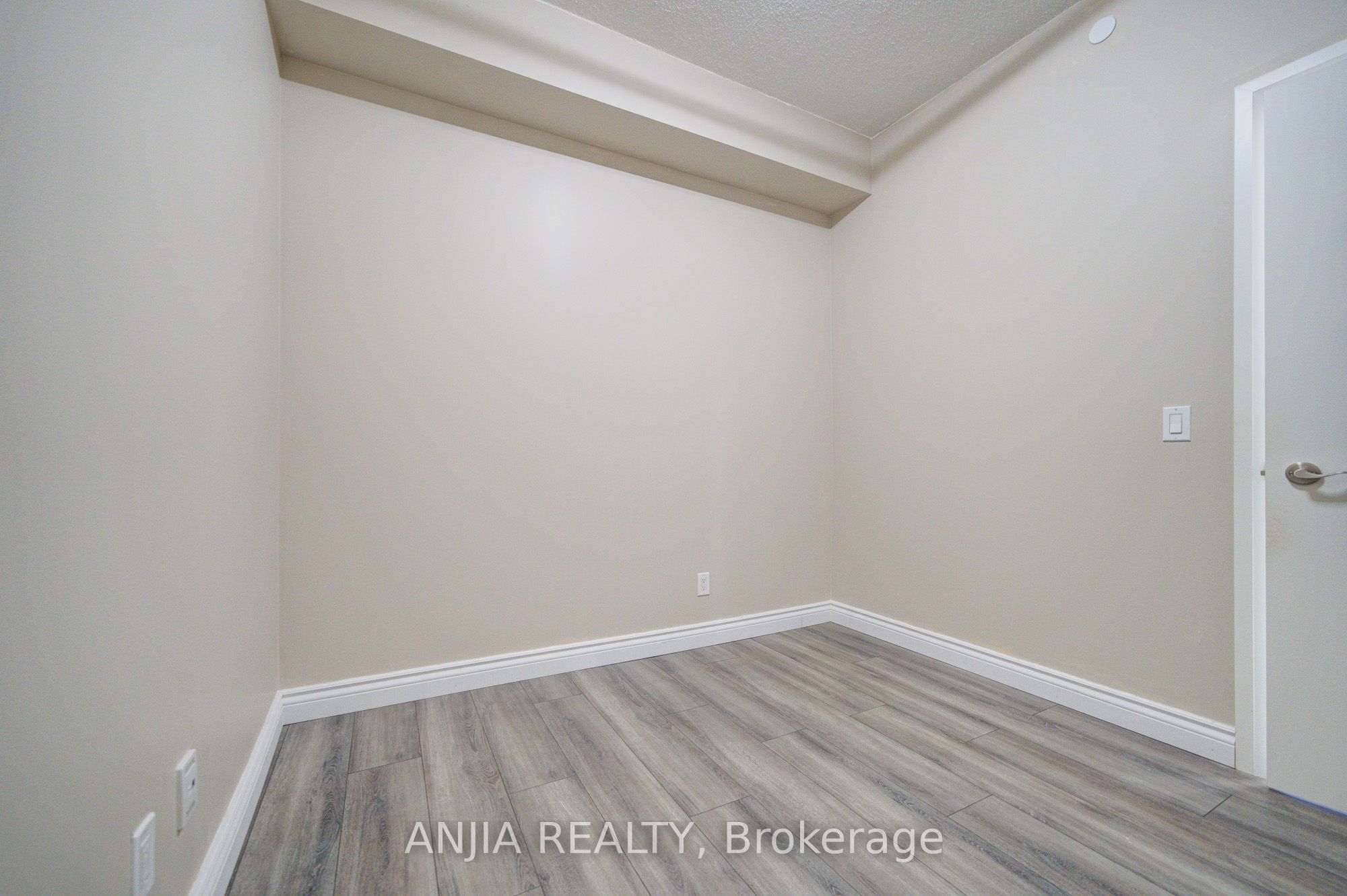 9500 Markham Road 1706, Markham, ON L6E 0N6