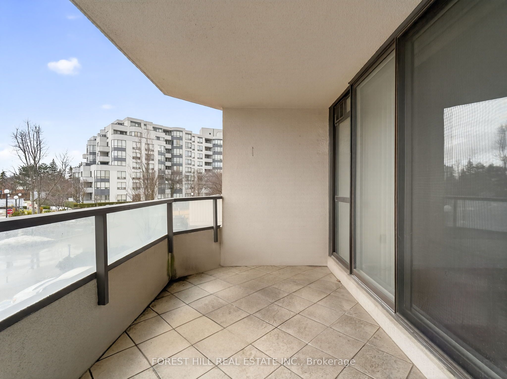 343 Clark Avenue W 203, Vaughan, ON L4J 7K5