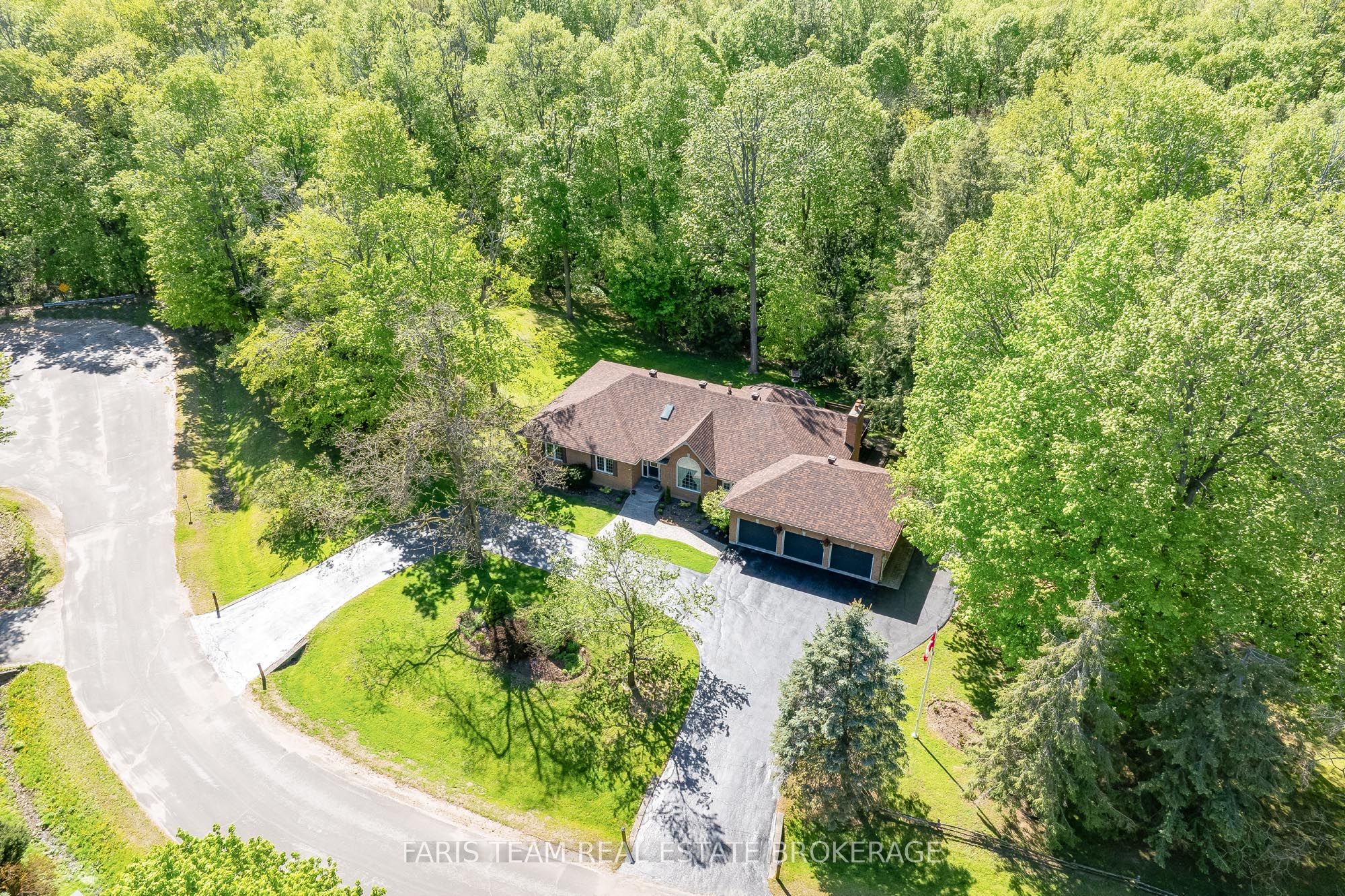 2088 Wilkinson Street, Innisfil, ON L9S 1X3