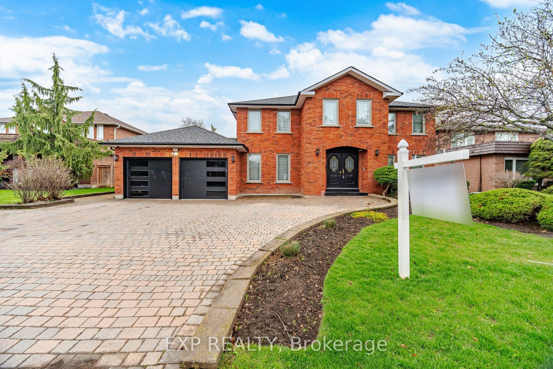 265 Wycliffe Avenue, Vaughan, ON L4L 3N7